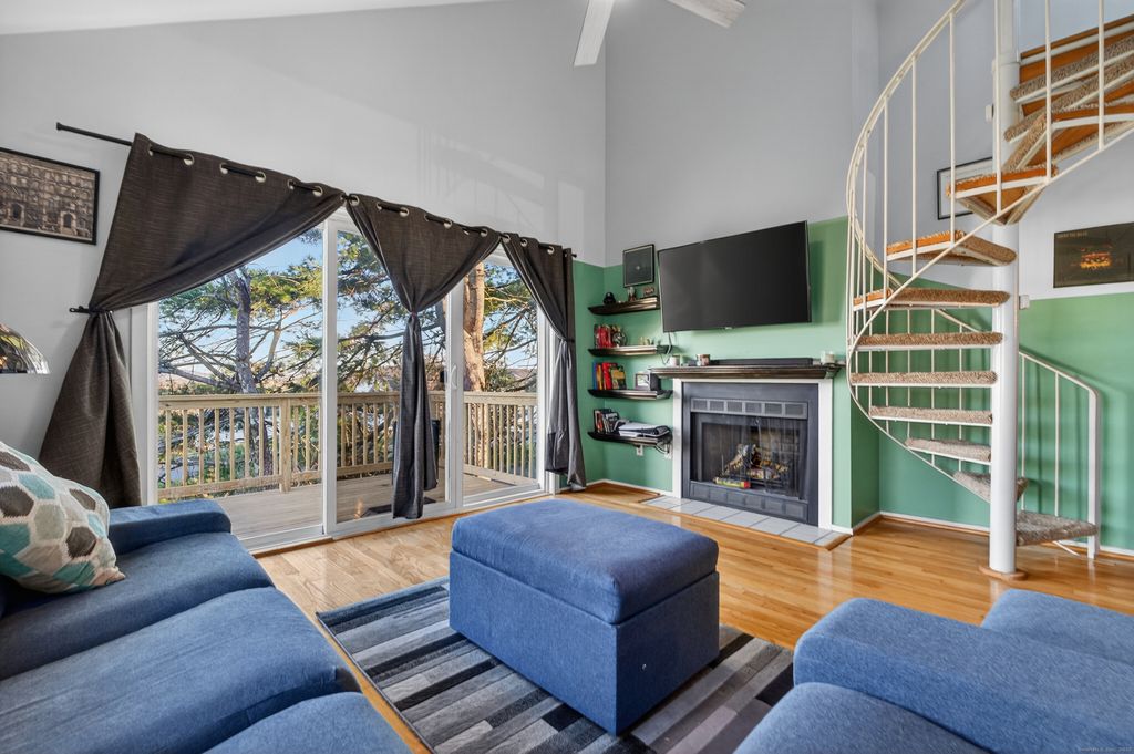 Photo of 3 Sunridge Lane #3, Cromwell, CT 06416 (MLS # 24142894)