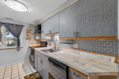 Tiny photo for 3 Sunridge Lane #3, Cromwell, CT 06416 (MLS # 24142894)