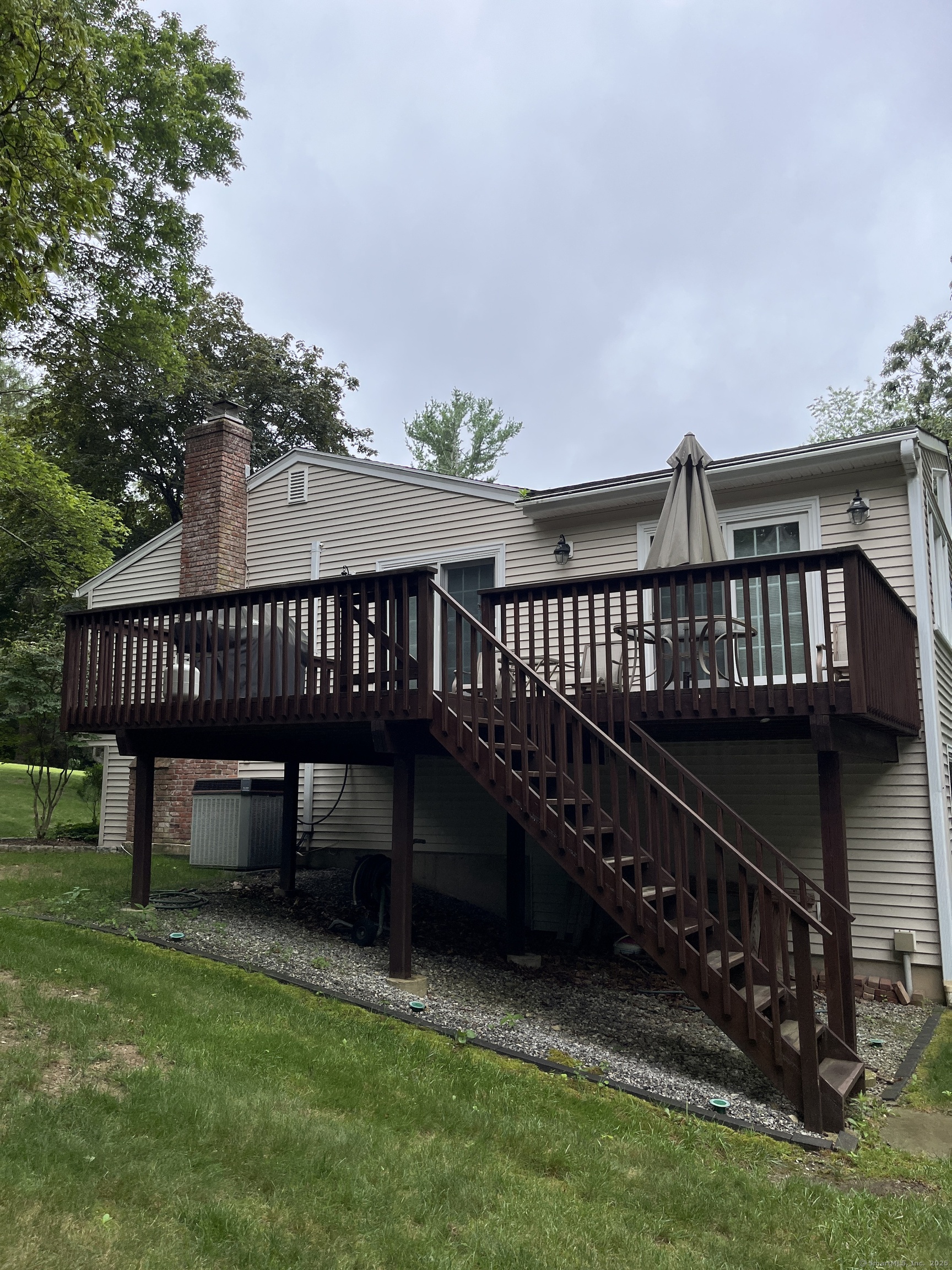6 Robert Frost Drive