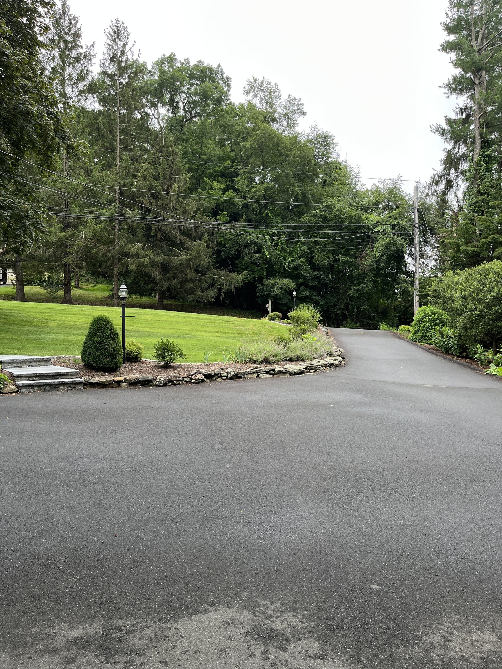 6 Robert Frost Drive