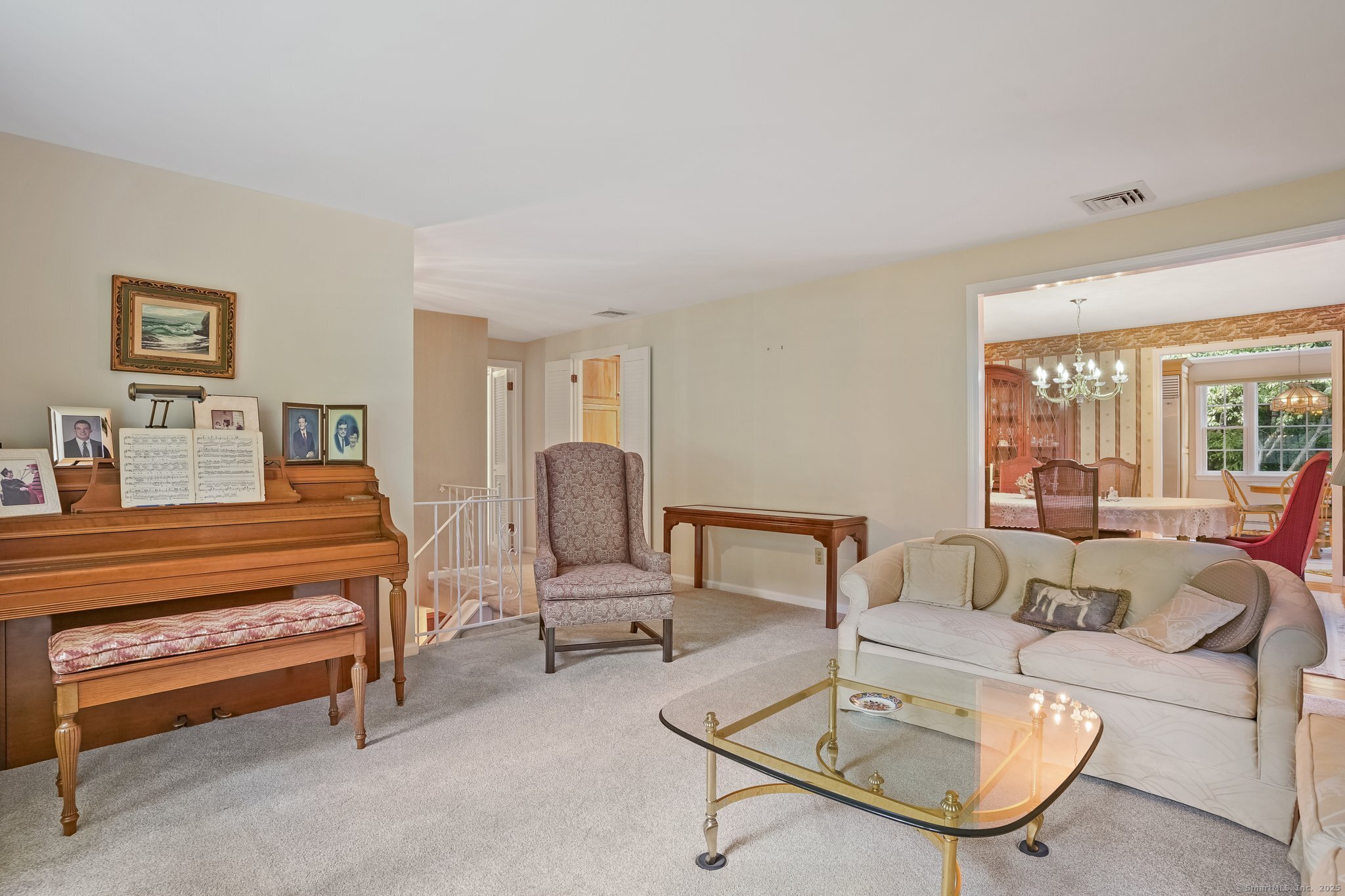 6 Robert Frost Drive