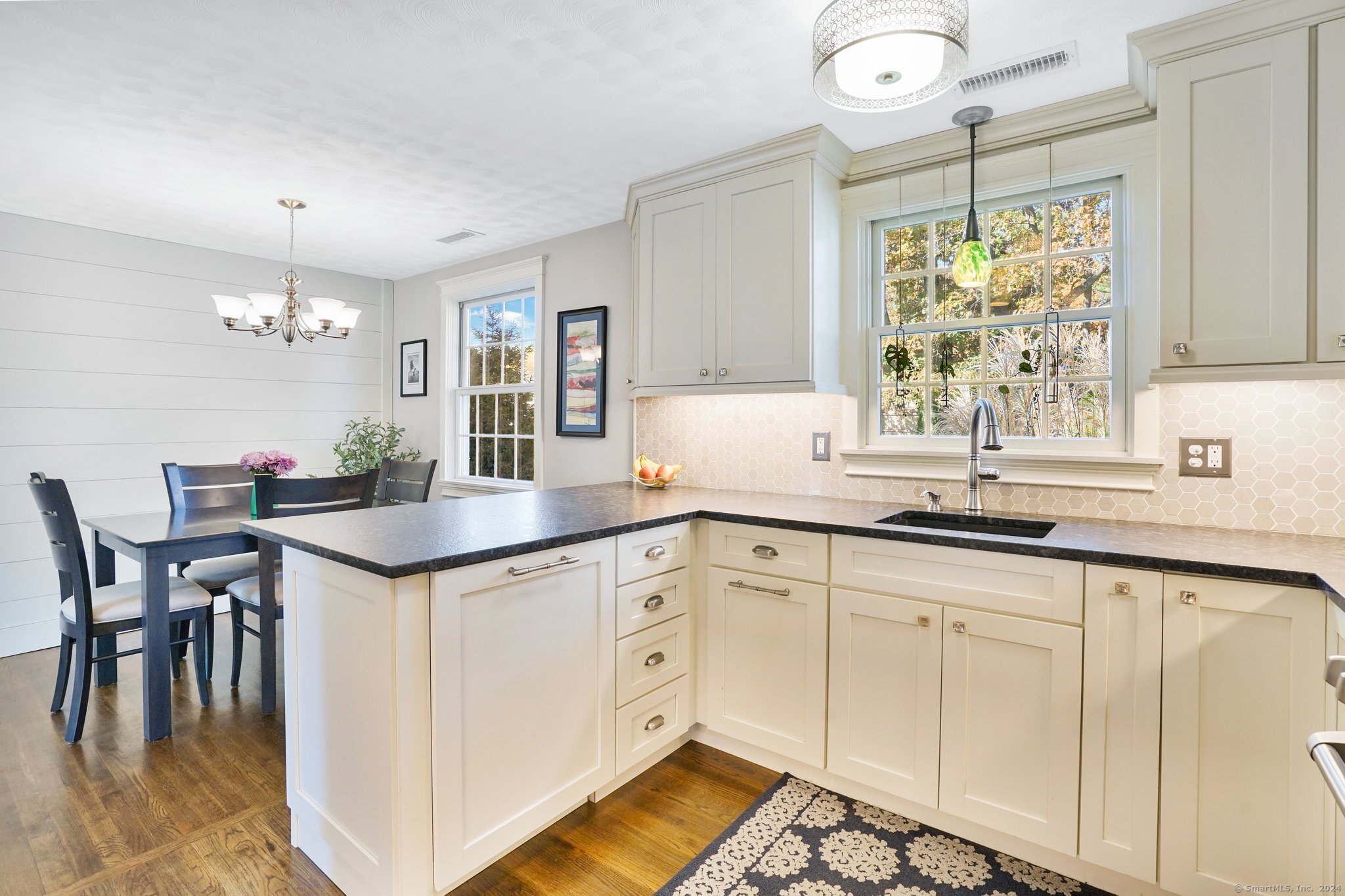 25 Circle Drive, Enfield, Connecticut image 8