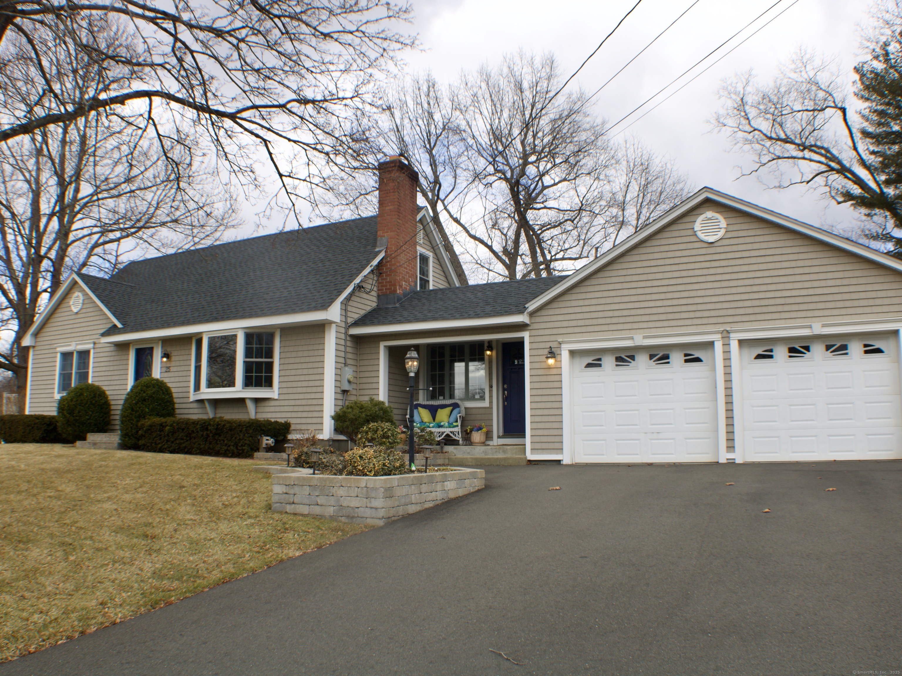 25 Circle Drive, Enfield, Connecticut image 2