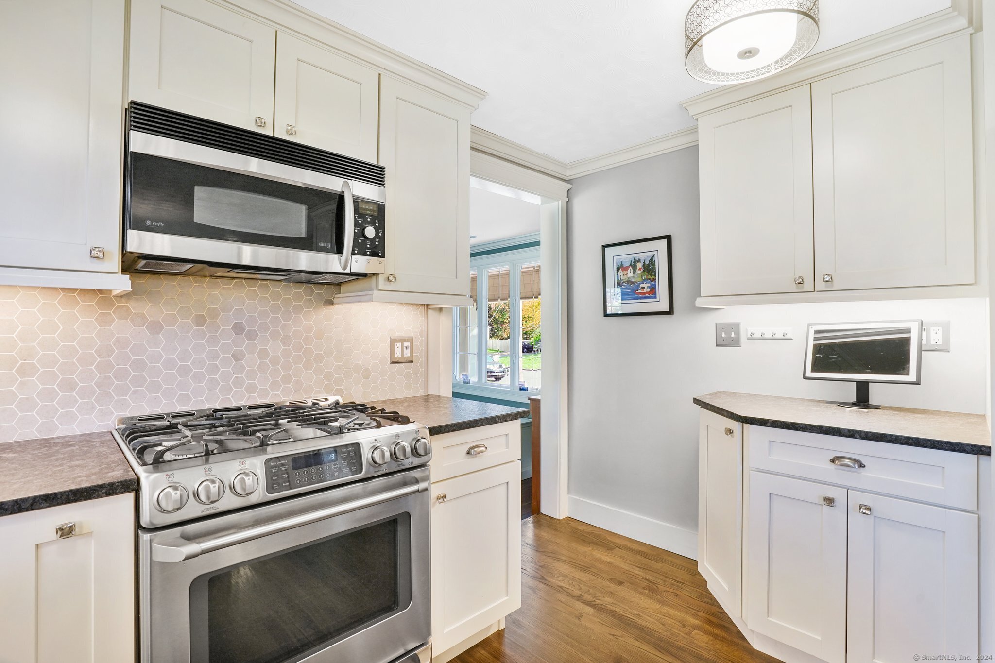 25 Circle Drive, Enfield, Connecticut image 6