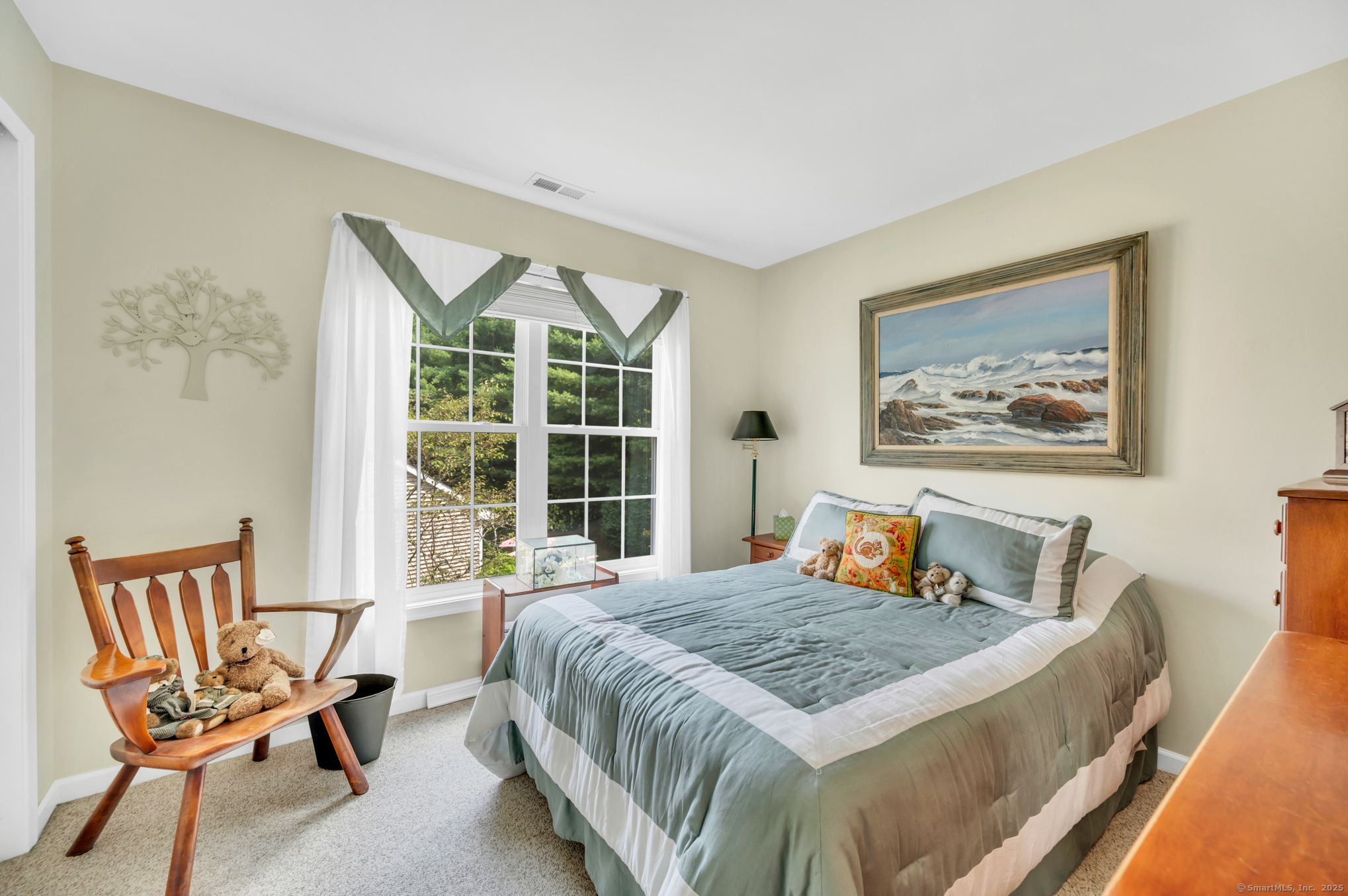 North Haven, Connecticut 06473, United States, 3 Bedrooms Bedrooms, ,3 BathroomsBathrooms,Residential,Active,178441