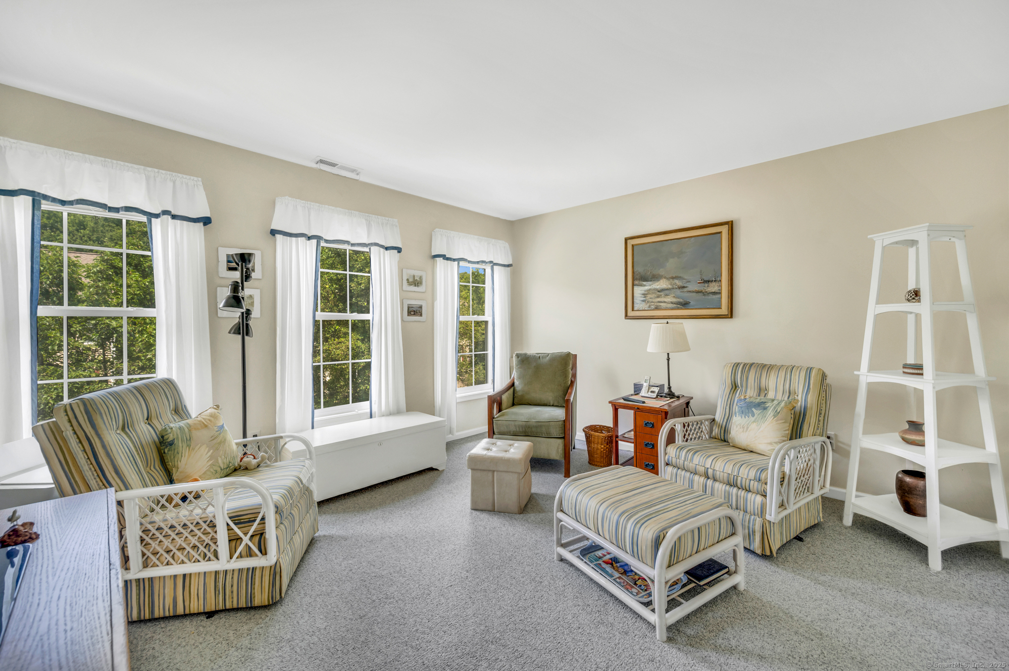 North Haven, Connecticut 06473, United States, 3 Bedrooms Bedrooms, ,3 BathroomsBathrooms,Residential,Active,178441