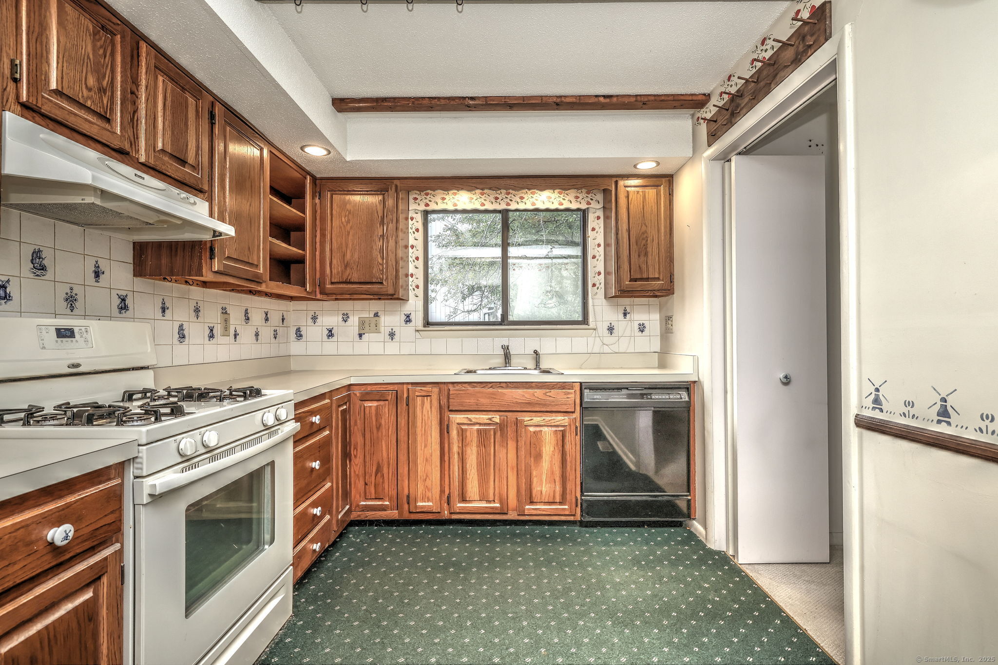 73 Dorchester Court #73, Beacon Falls, Connecticut image 14