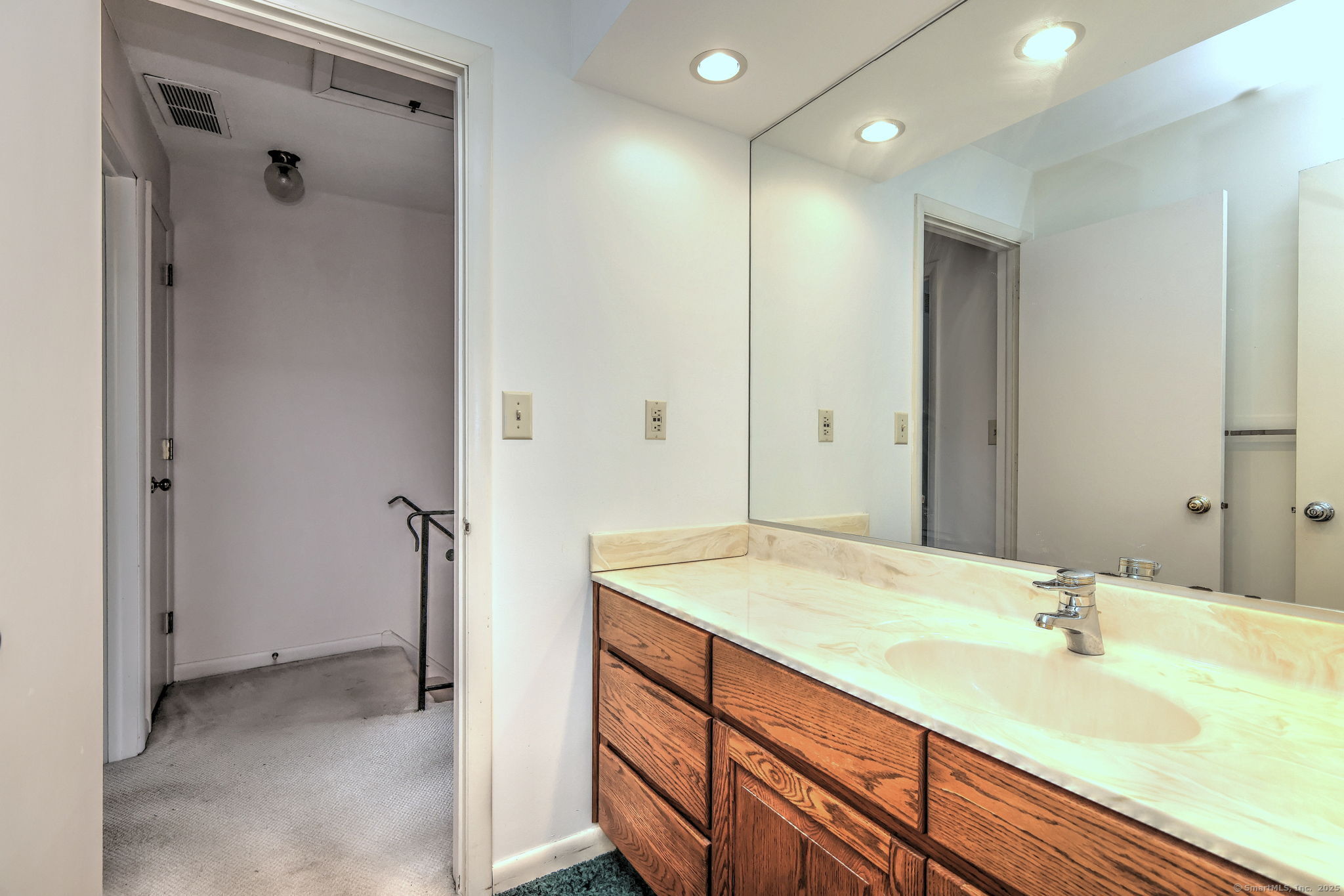 73 Dorchester Court #73, Beacon Falls, Connecticut image 27