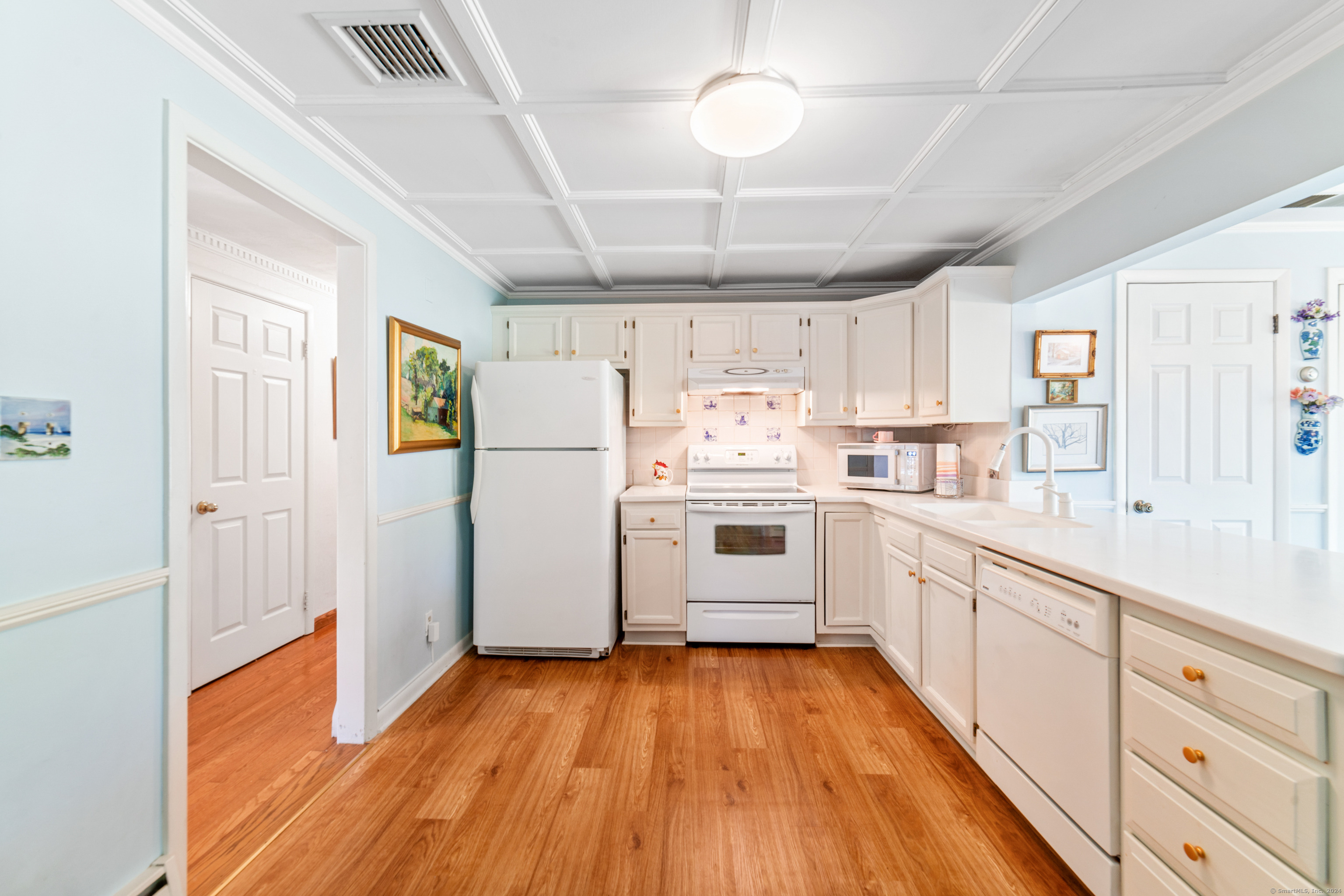 74 E Ridge Drive, Middlebury, Connecticut image 10
