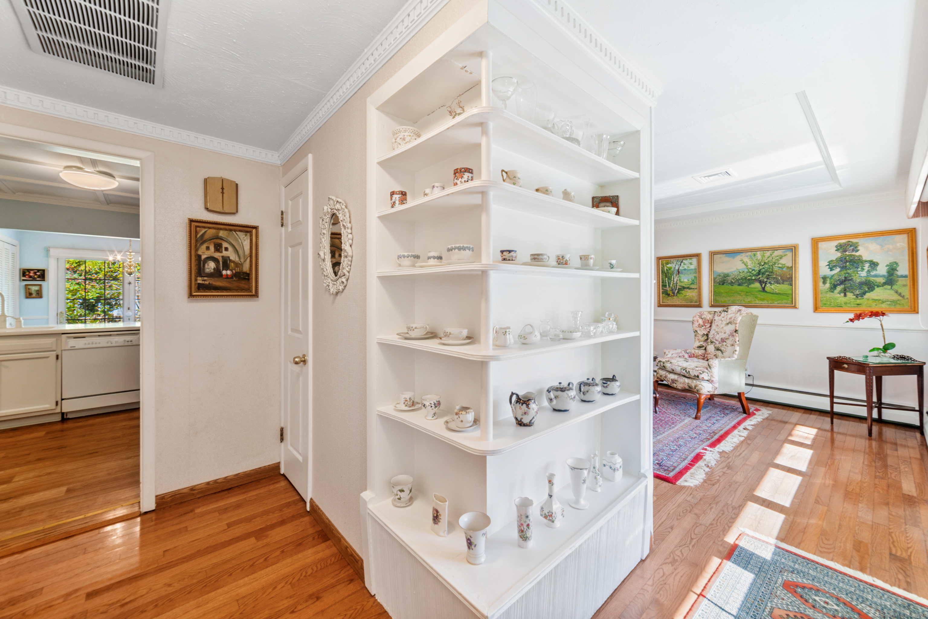74 E Ridge Drive, Middlebury, Connecticut image 4