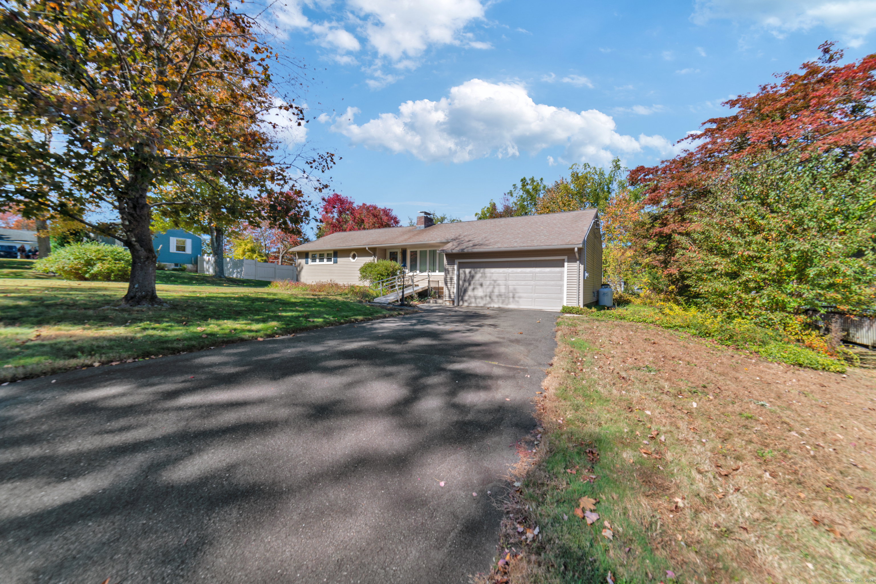 74 E Ridge Drive, Middlebury, Connecticut image 26