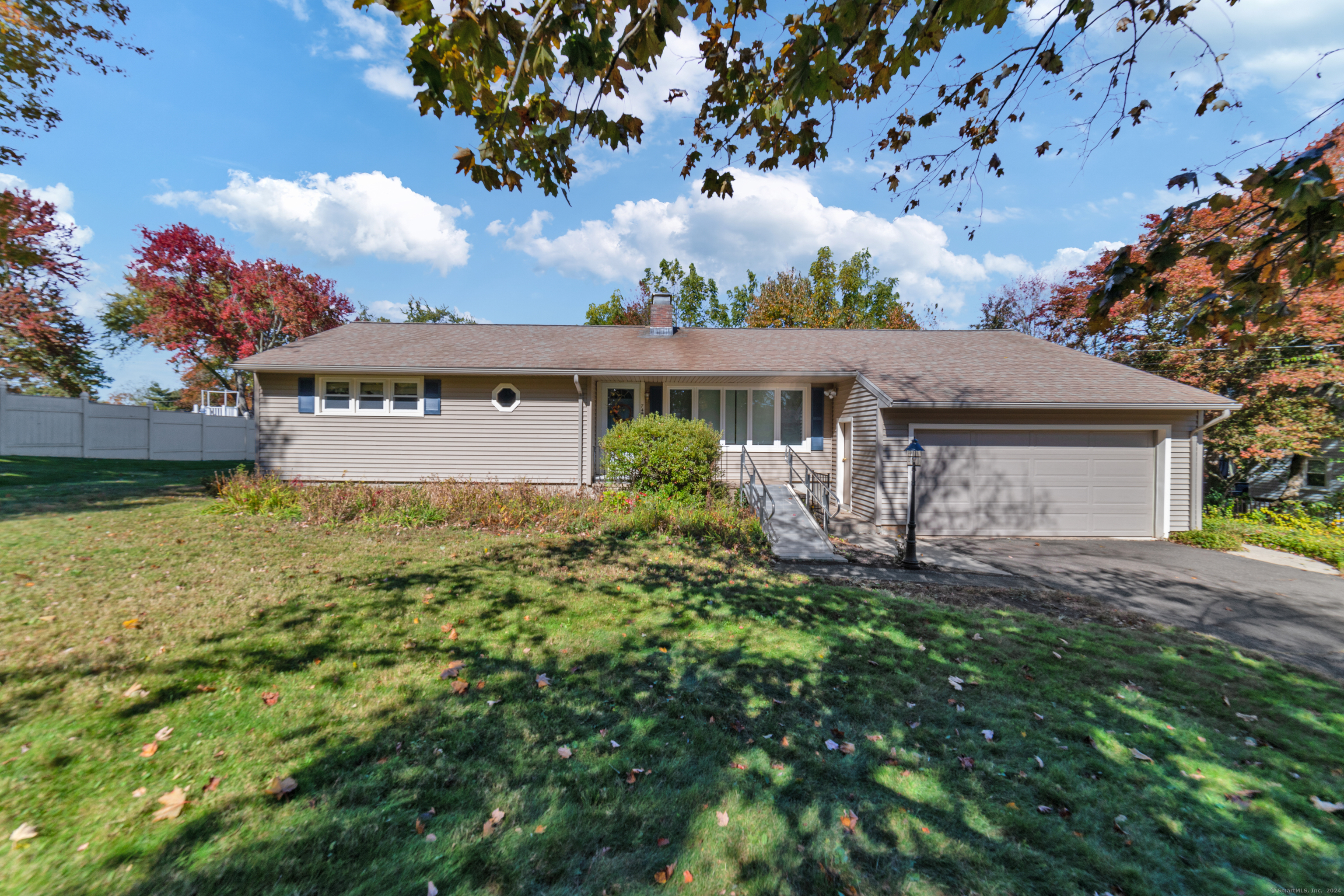 74 E Ridge Drive, Middlebury, Connecticut image 25