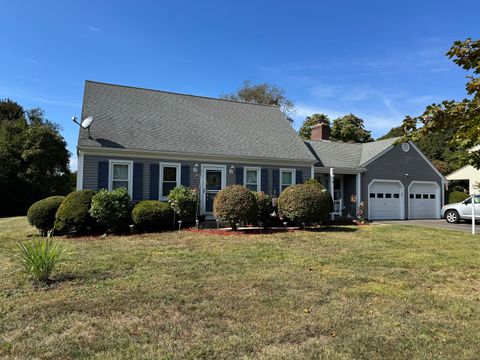 Homes For Sale - 67 Royal Oak Circle<br/> Meriden, CT 06450