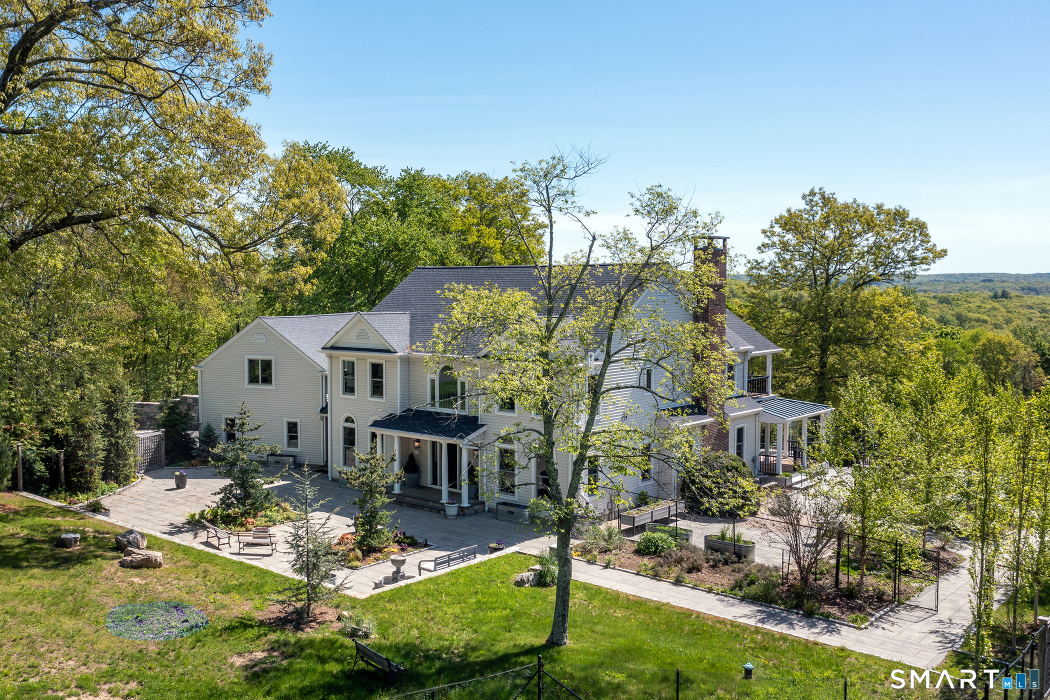 4 Sunrise Lane