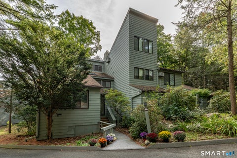 Photo of 96 Woodside Circle #96, Torrington, CT 06790 (MLS # 24209493)