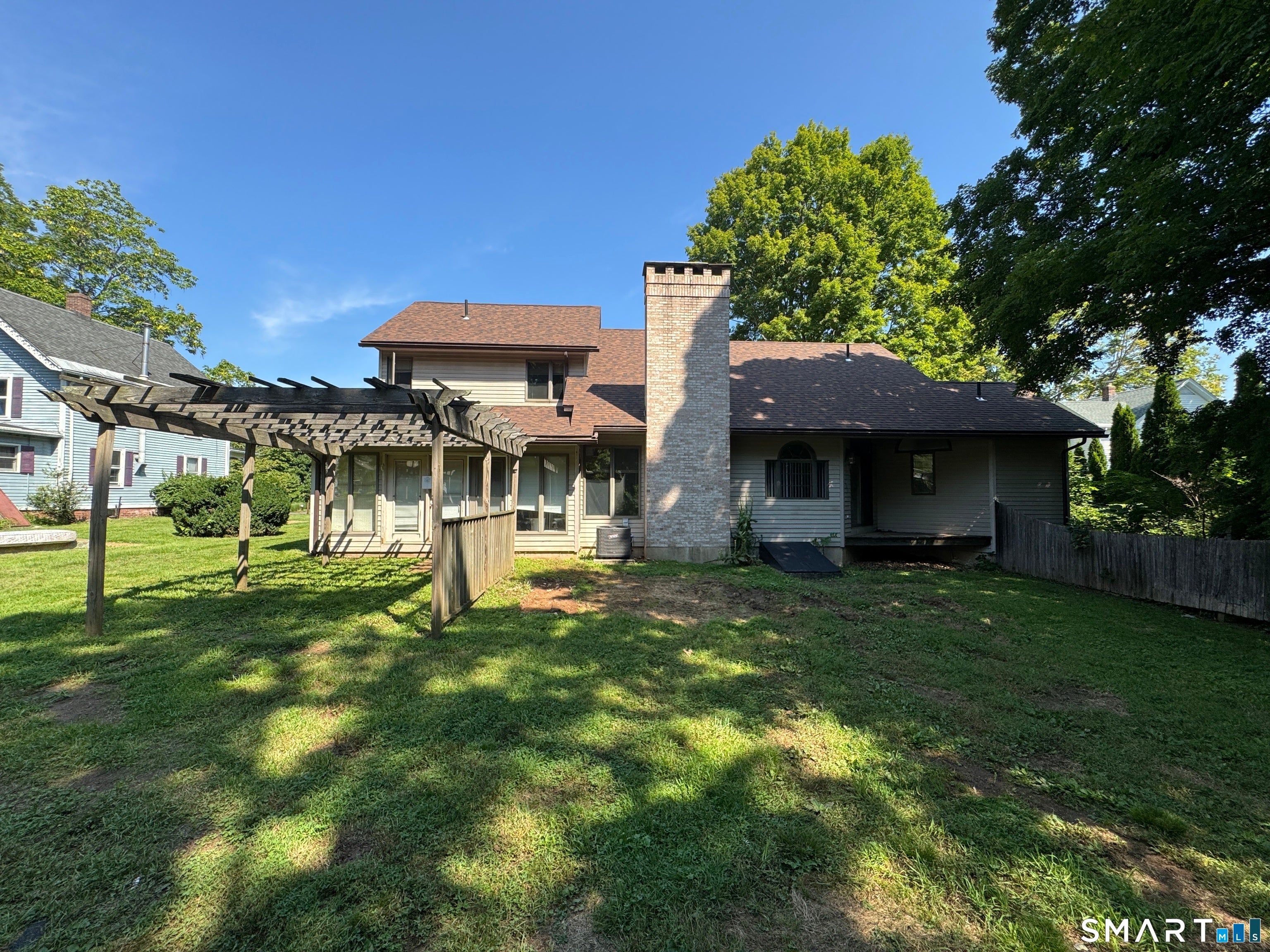 16 Penfield Avenue