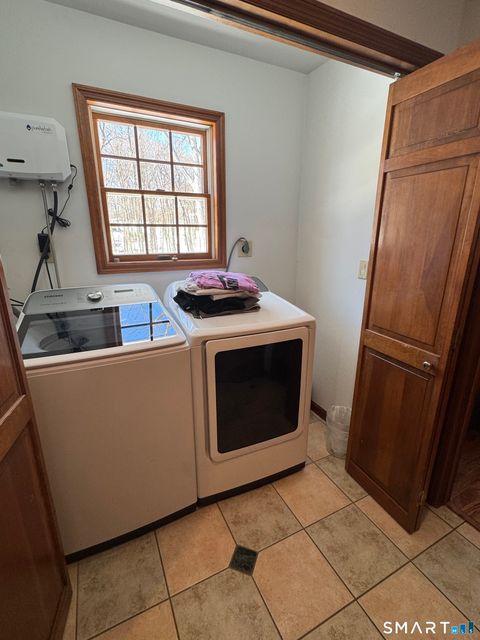 Tiny photo for Danbury, CT 06811 (MLS # 24154968)