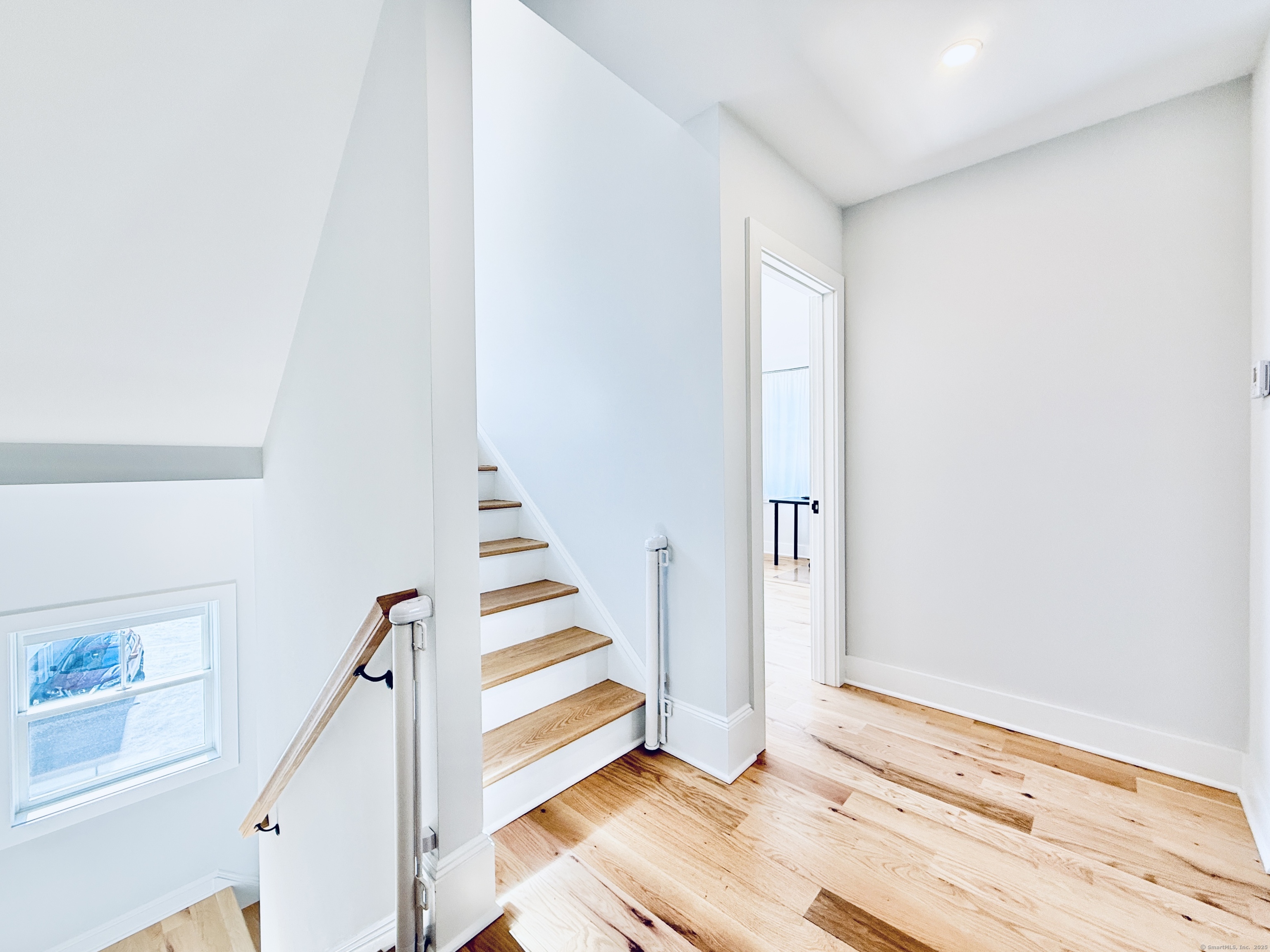 Norwalk, Connecticut 06855, United States, 3 Bedrooms Bedrooms, ,4 BathroomsBathrooms,Residential,Active,155326