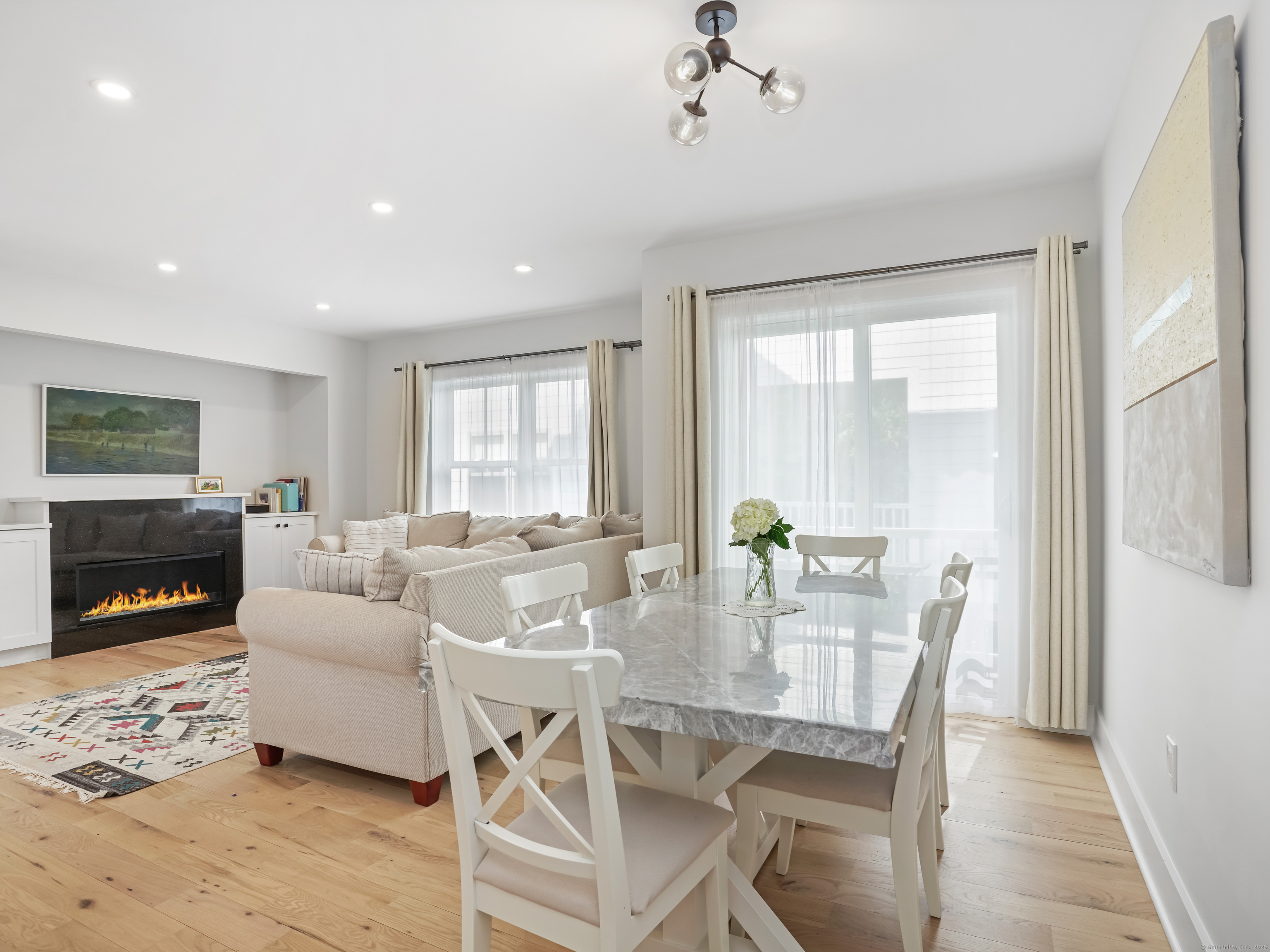 Norwalk, Connecticut 06855, United States, 3 Bedrooms Bedrooms, ,4 BathroomsBathrooms,Residential,Active,155326