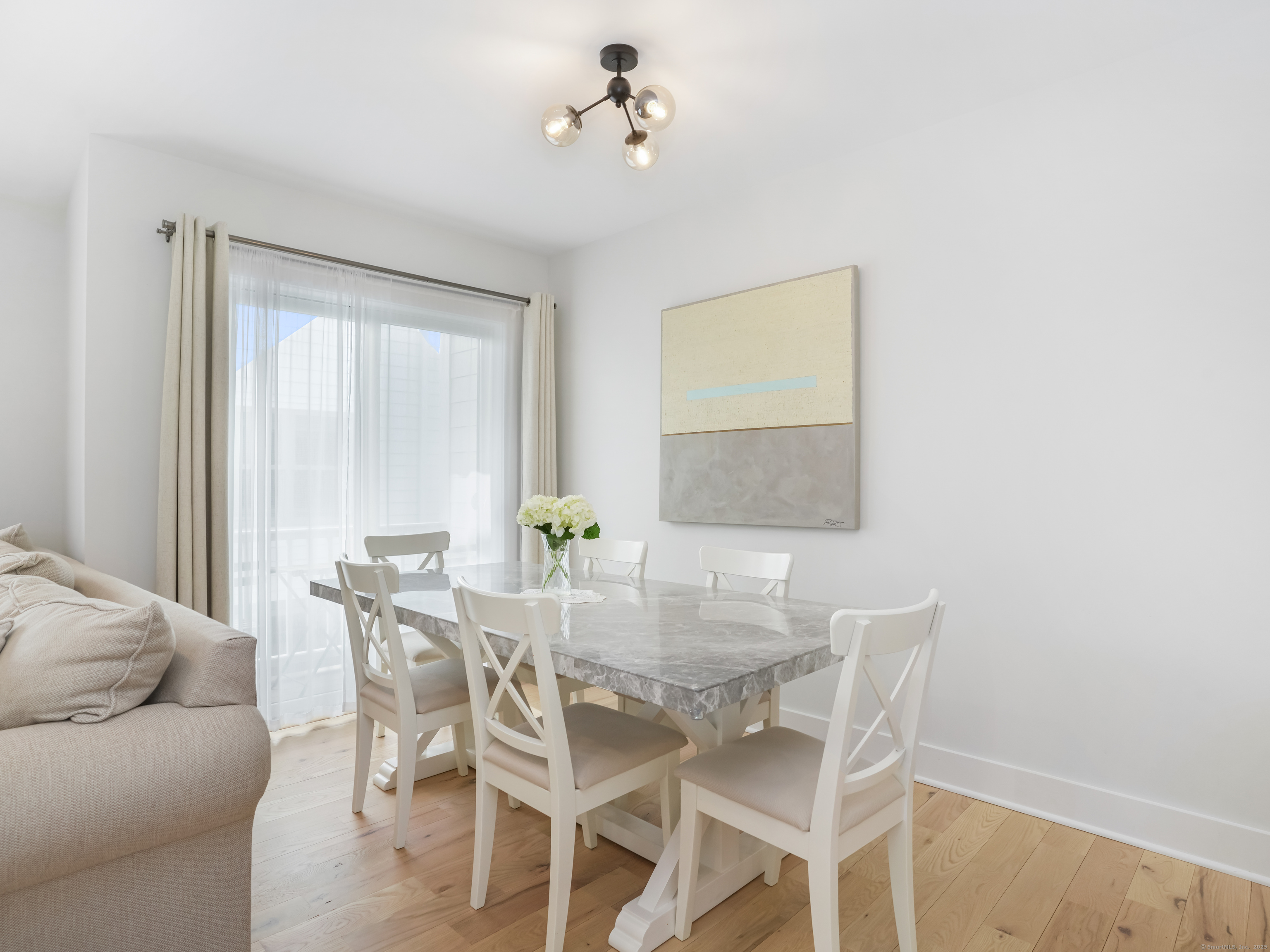 Norwalk, Connecticut 06855, United States, 3 Bedrooms Bedrooms, ,4 BathroomsBathrooms,Residential,Active,155326