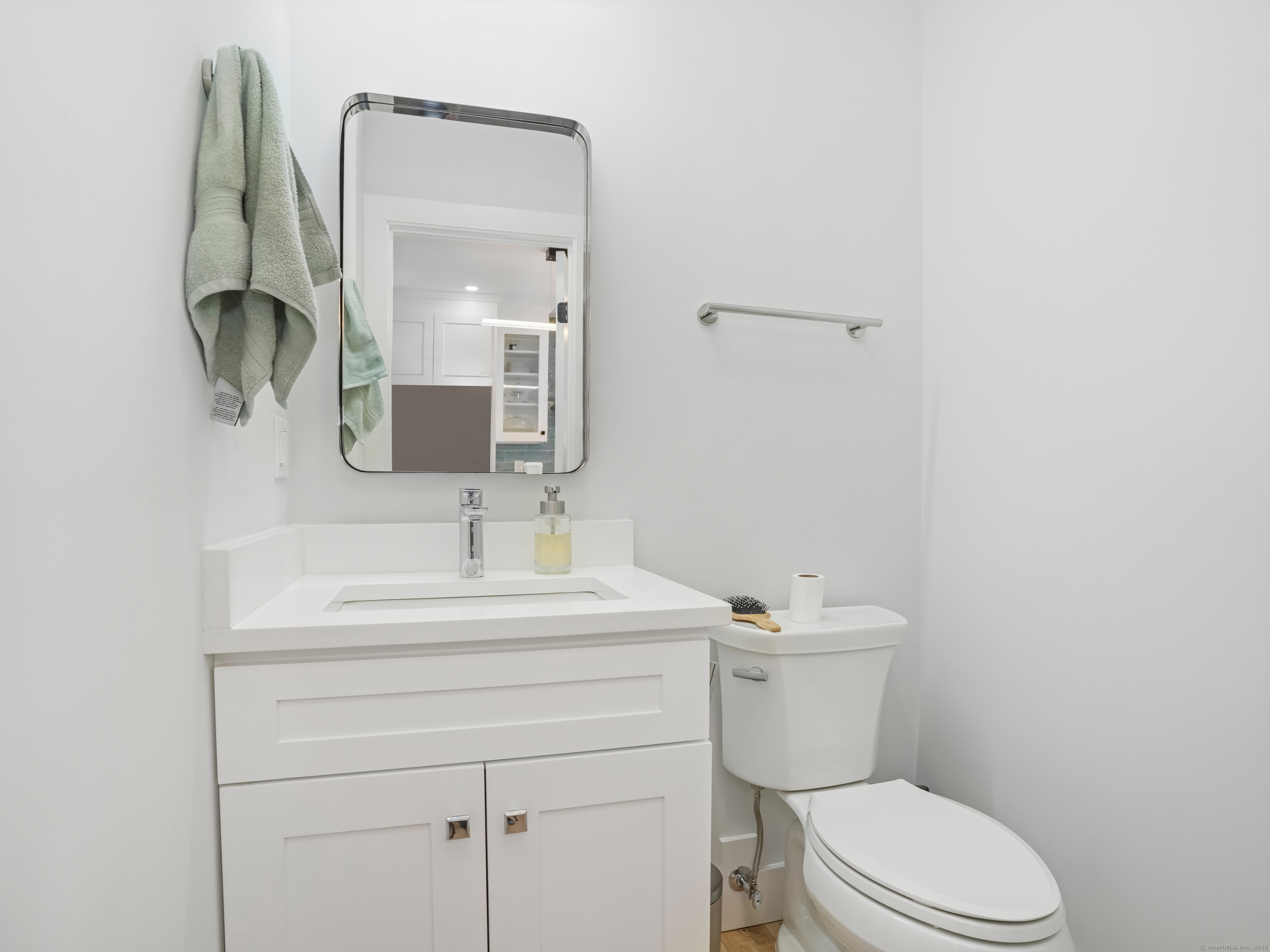 Norwalk, Connecticut 06855, United States, 3 Bedrooms Bedrooms, ,4 BathroomsBathrooms,Residential,Active,155326