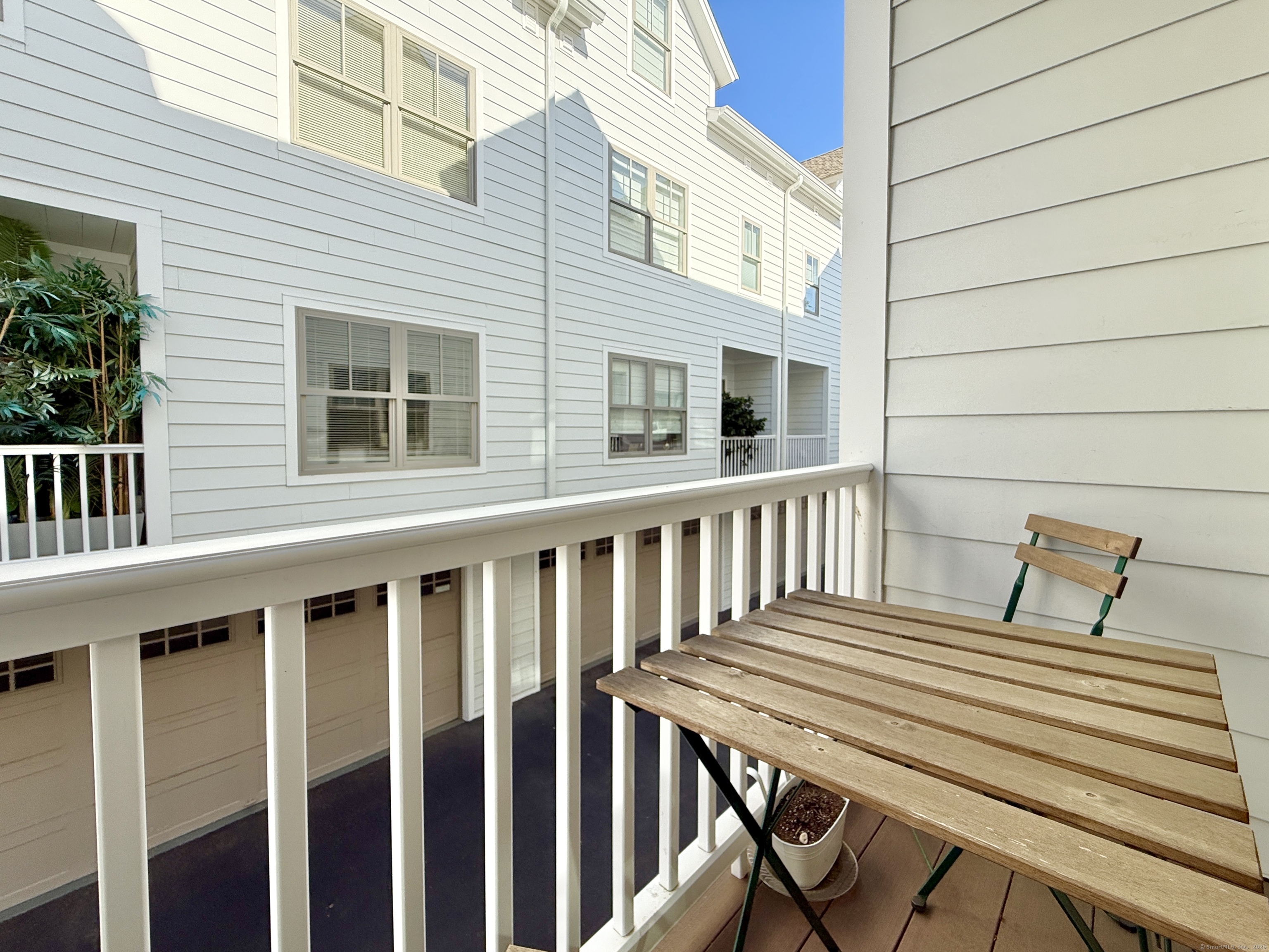 Norwalk, Connecticut 06855, United States, 3 Bedrooms Bedrooms, ,4 BathroomsBathrooms,Residential,Active,155326