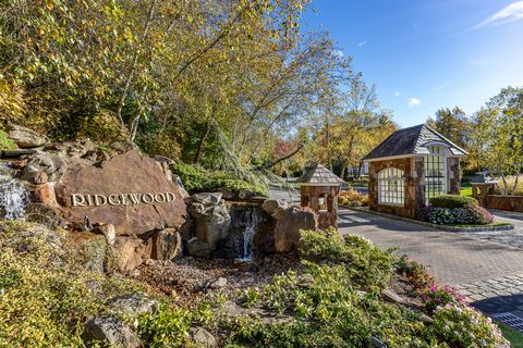 175 Ridgewood Drive 175 Middlebury CT 06762