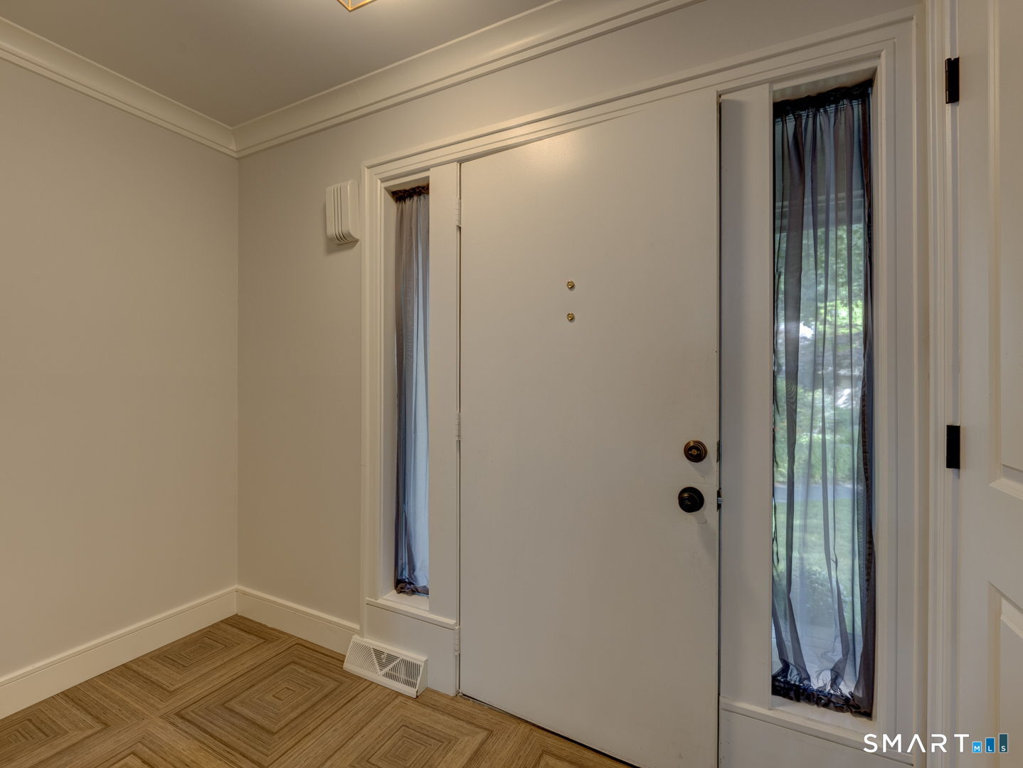 9 Byron Drive 9