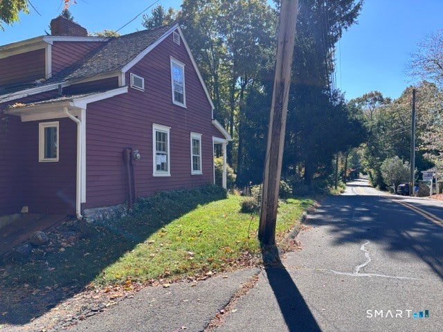 Photo of 137 E Hunting Ridge Road, Stamford, CT 06903 (MLS # 24213684)