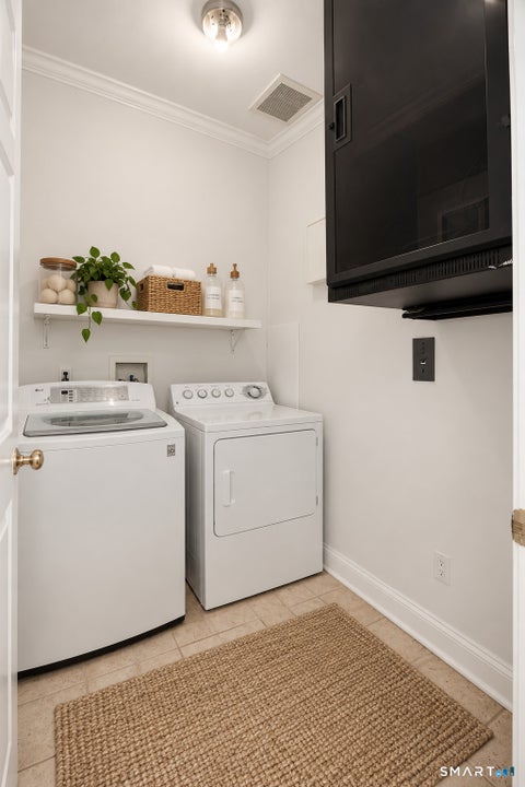 Tiny photo for 806 Hope Street #1, Stamford, CT 06907 (MLS # 24205114)