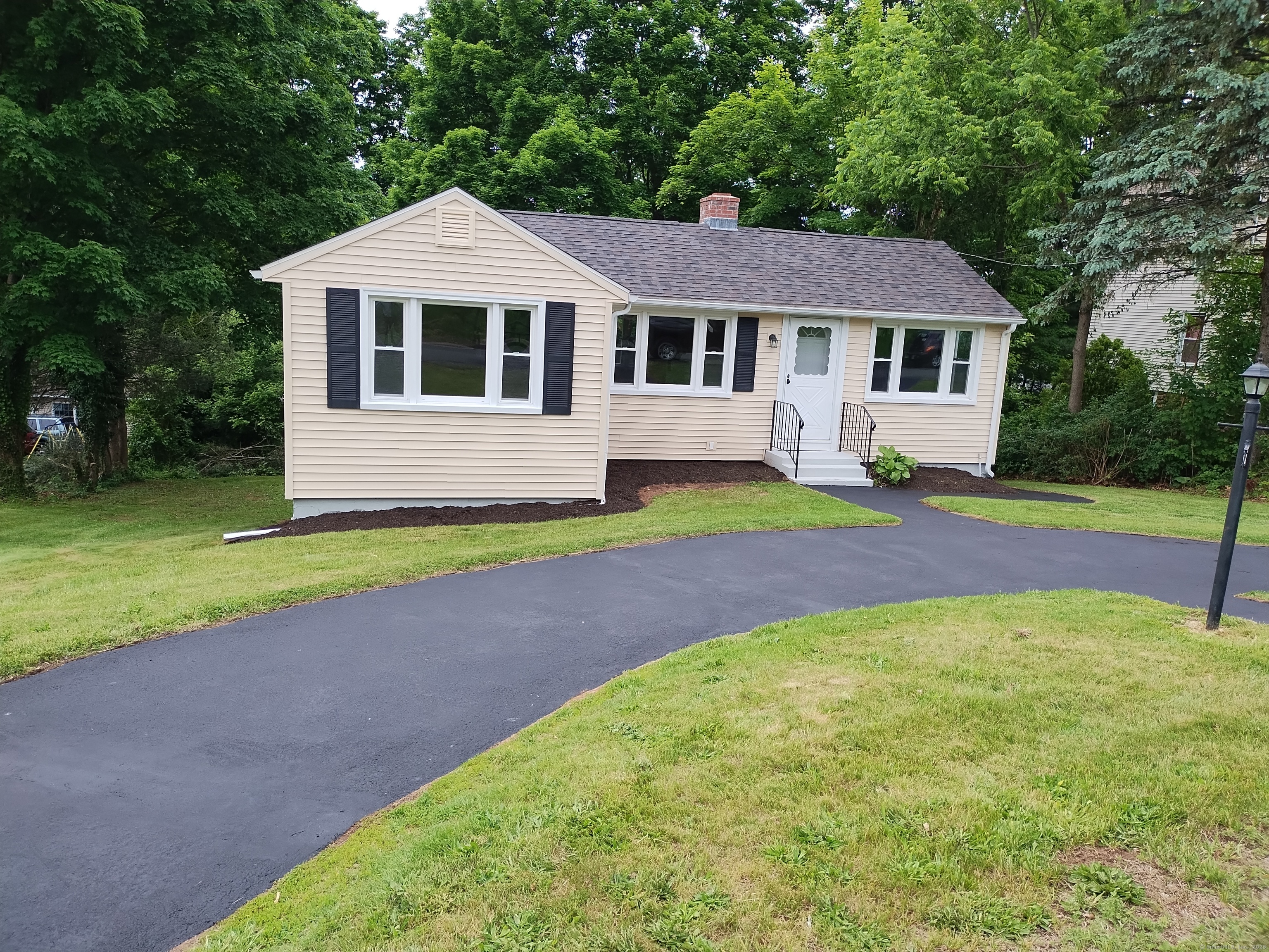 9 Washington Avenue, Meriden, Connecticut image 2