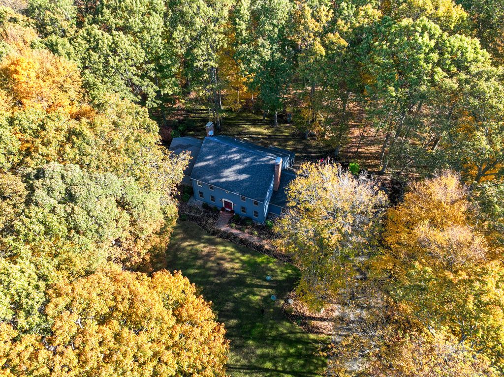 Photo of 29 Sherwood Lane, Marlborough, CT 06447 (MLS # 24134686)