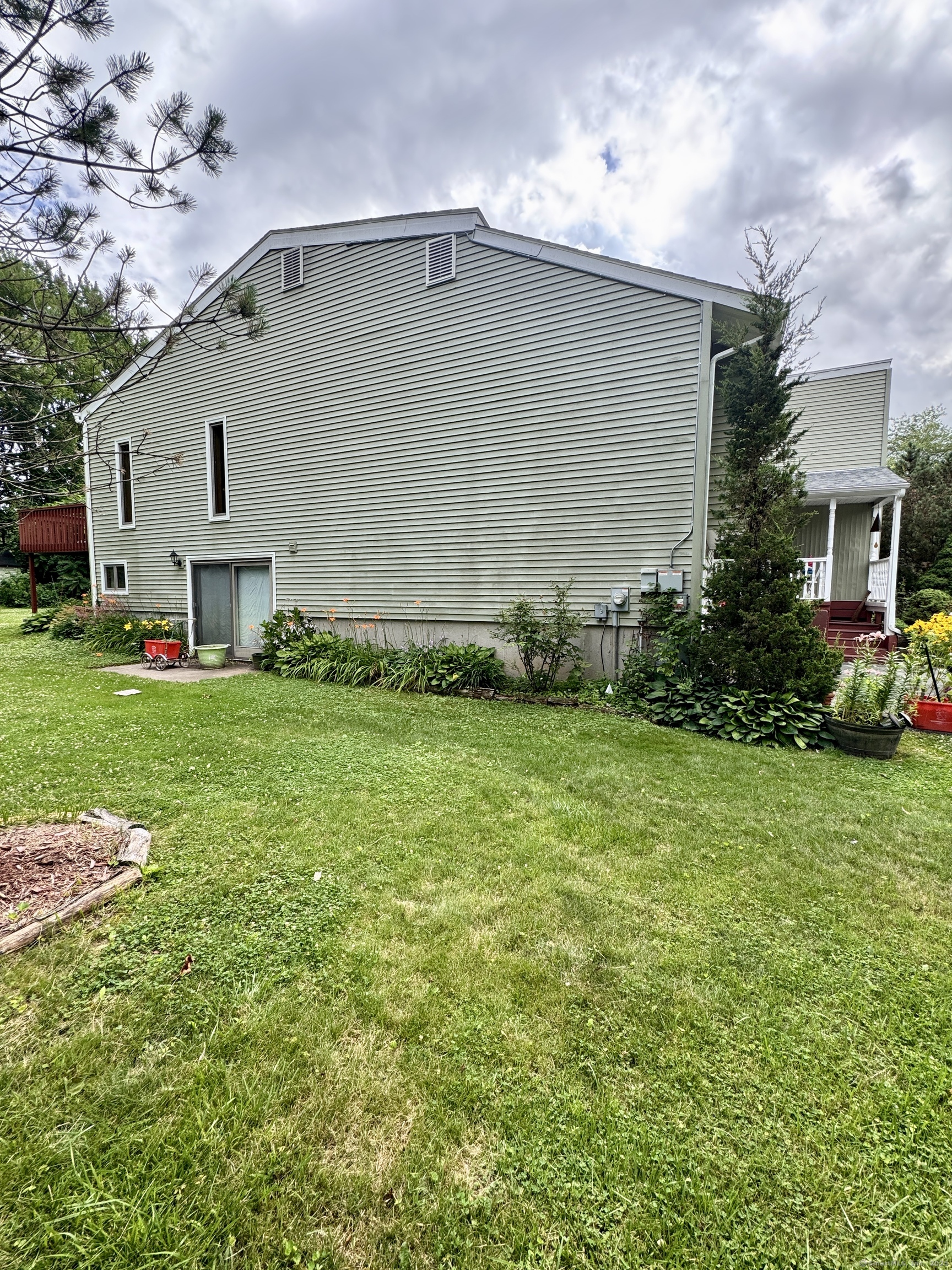 70 Regency Drive