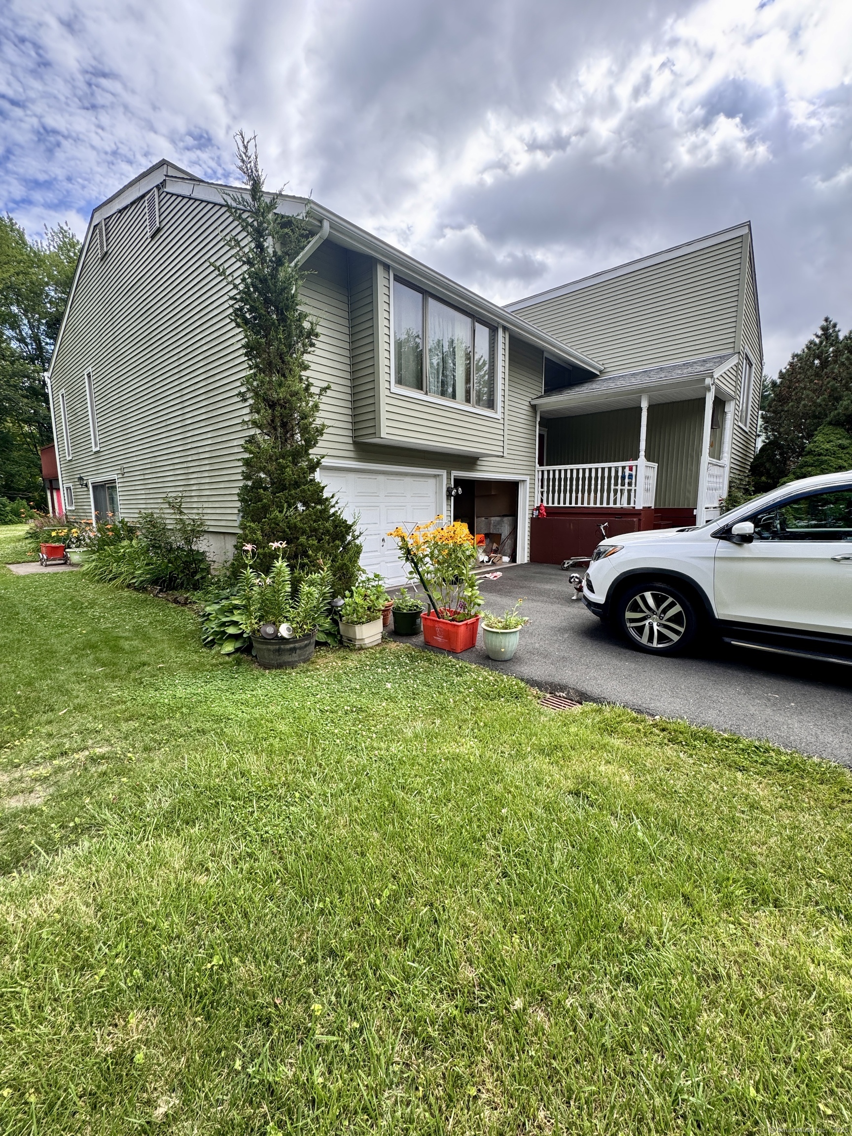 70 Regency Drive