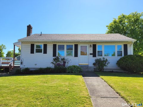 Photo of 7 Devens Street, New Britain, CT 06051 (MLS # 24174197)