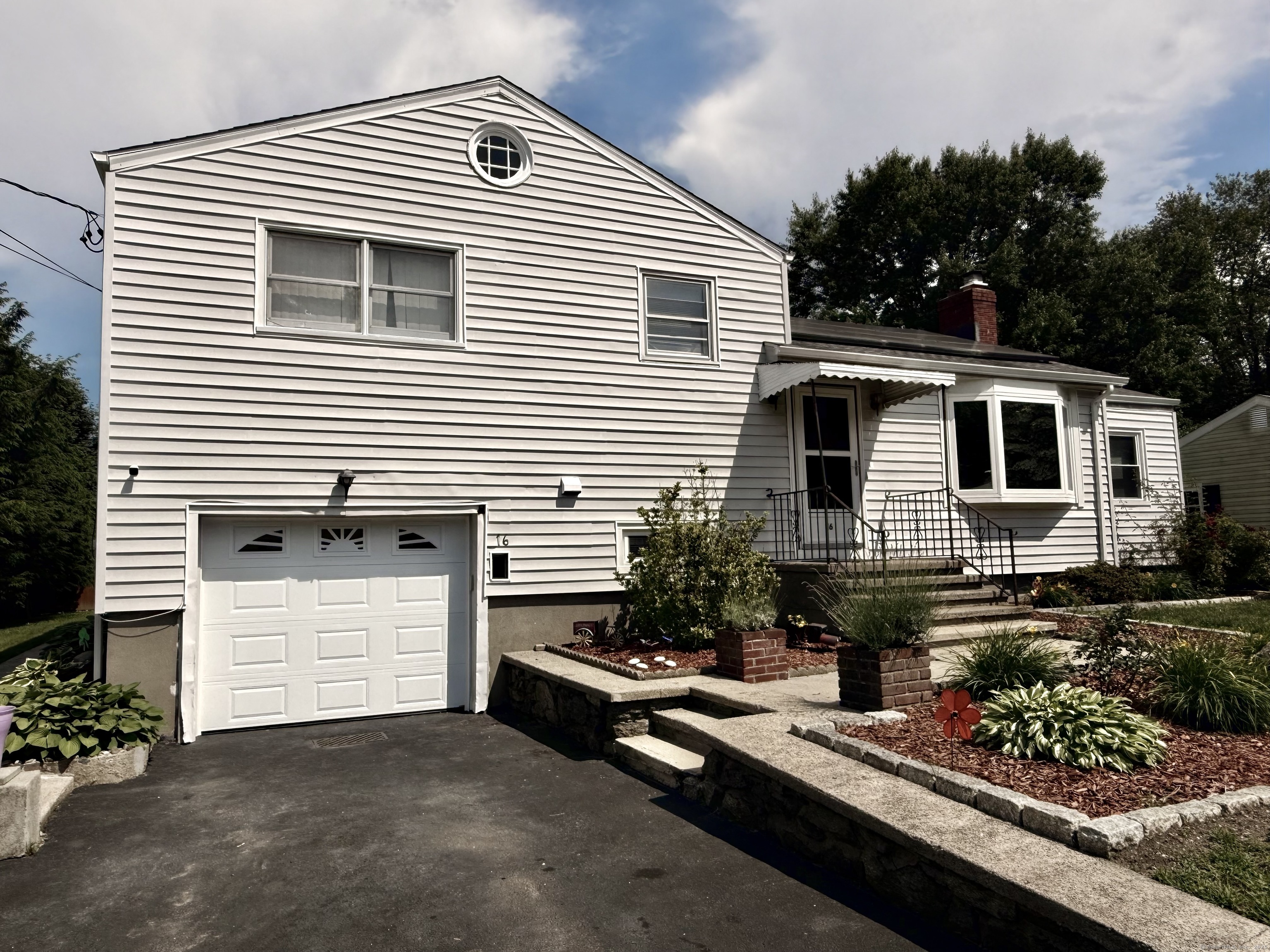 16 Hotchkiss Terrace