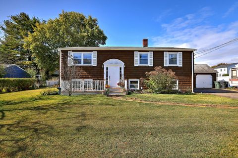 Photo of 24 Collingsdale Drive, Milford, CT 06461 (MLS # 24133565)