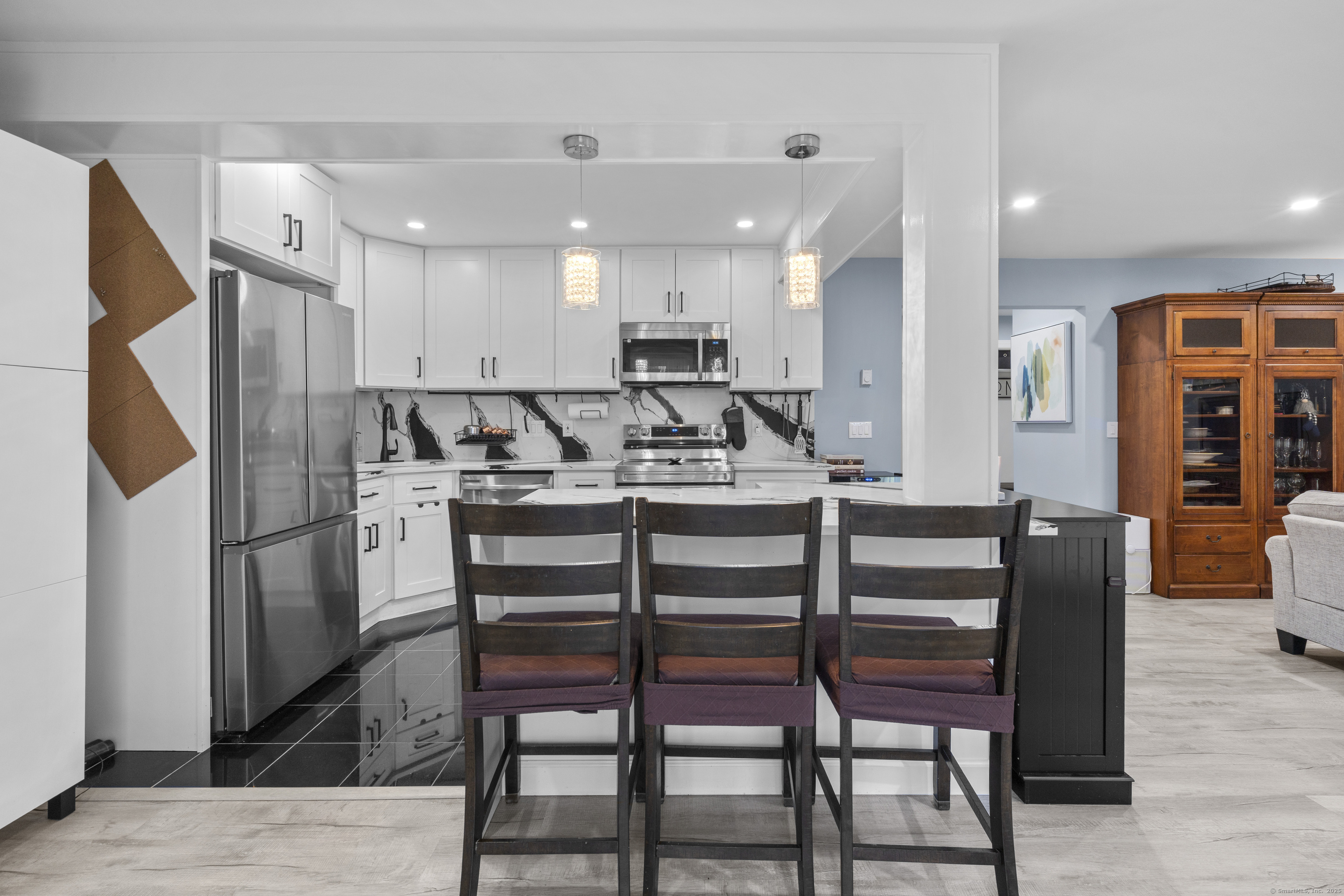 187 Flax Hill Road #APT D1, Norwalk, Connecticut image 5
