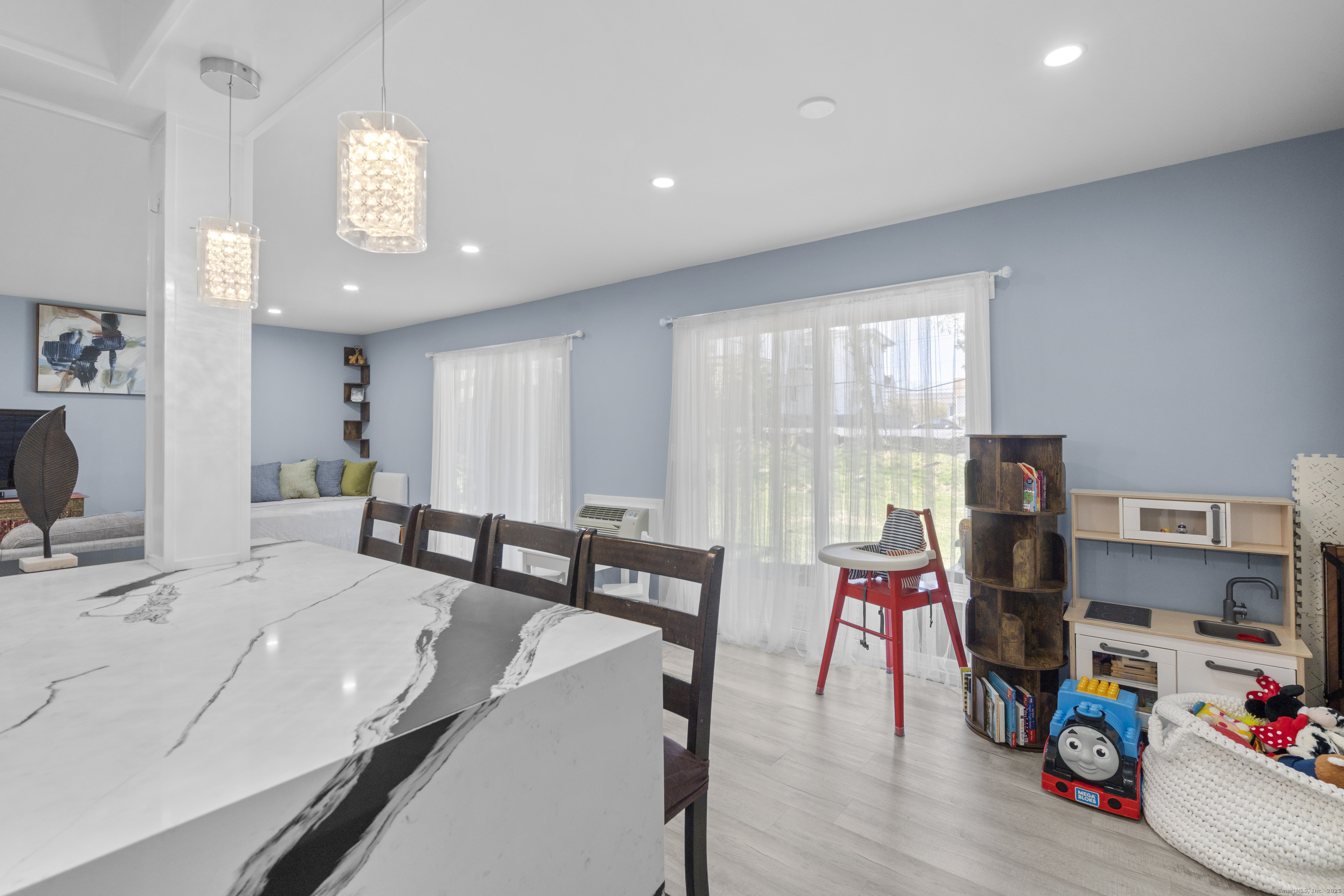 187 Flax Hill Road #APT D1, Norwalk, Connecticut image 15