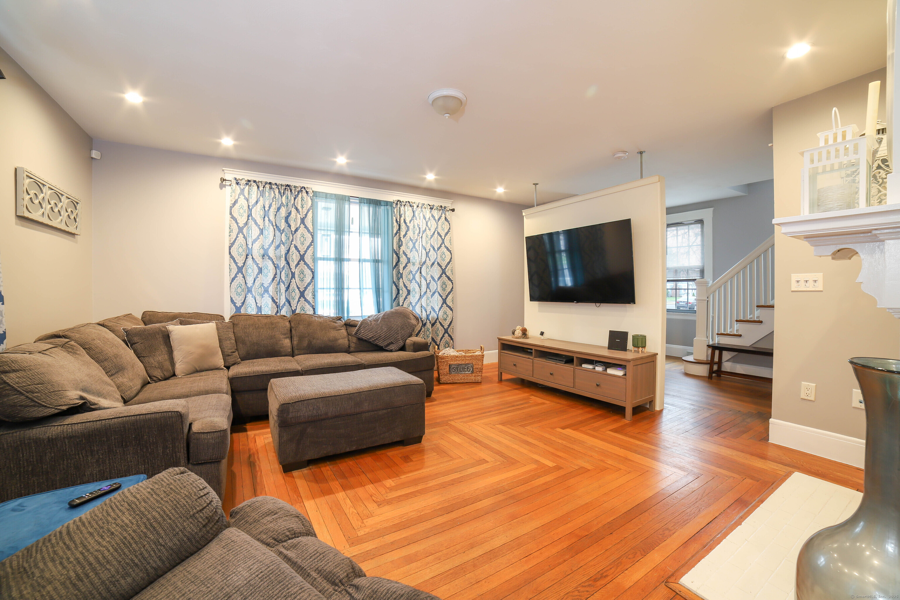 48 Taylor Avenue, East Haven, Connecticut image 3