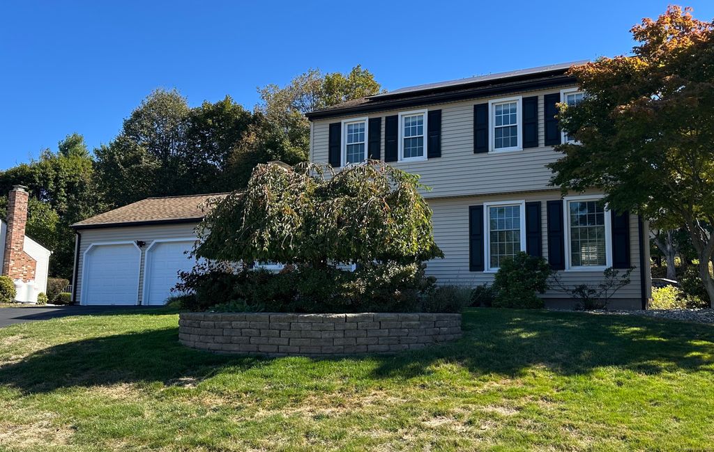 Photo of 121 Evergreen Lane, Meriden, CT 06450 (MLS # 24130367)