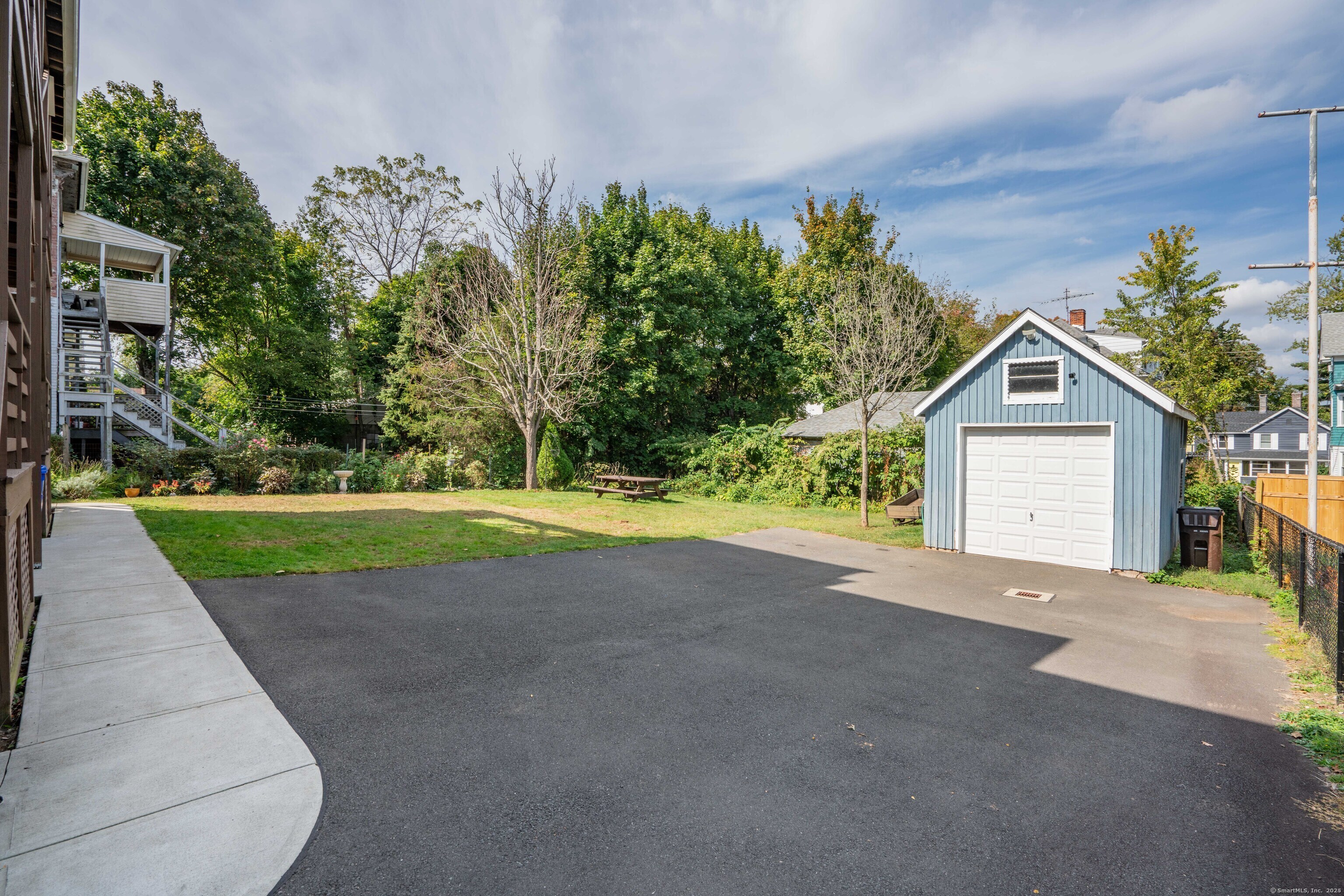 Middletown, Connecticut 06457, United States, 3 Bedrooms Bedrooms, ,2 BathroomsBathrooms,Residential,Active,22319