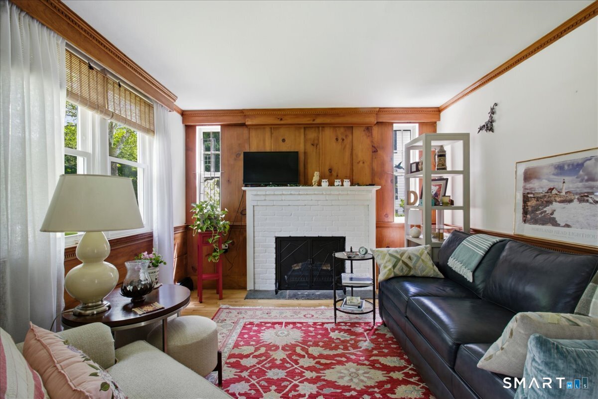 41 River Road