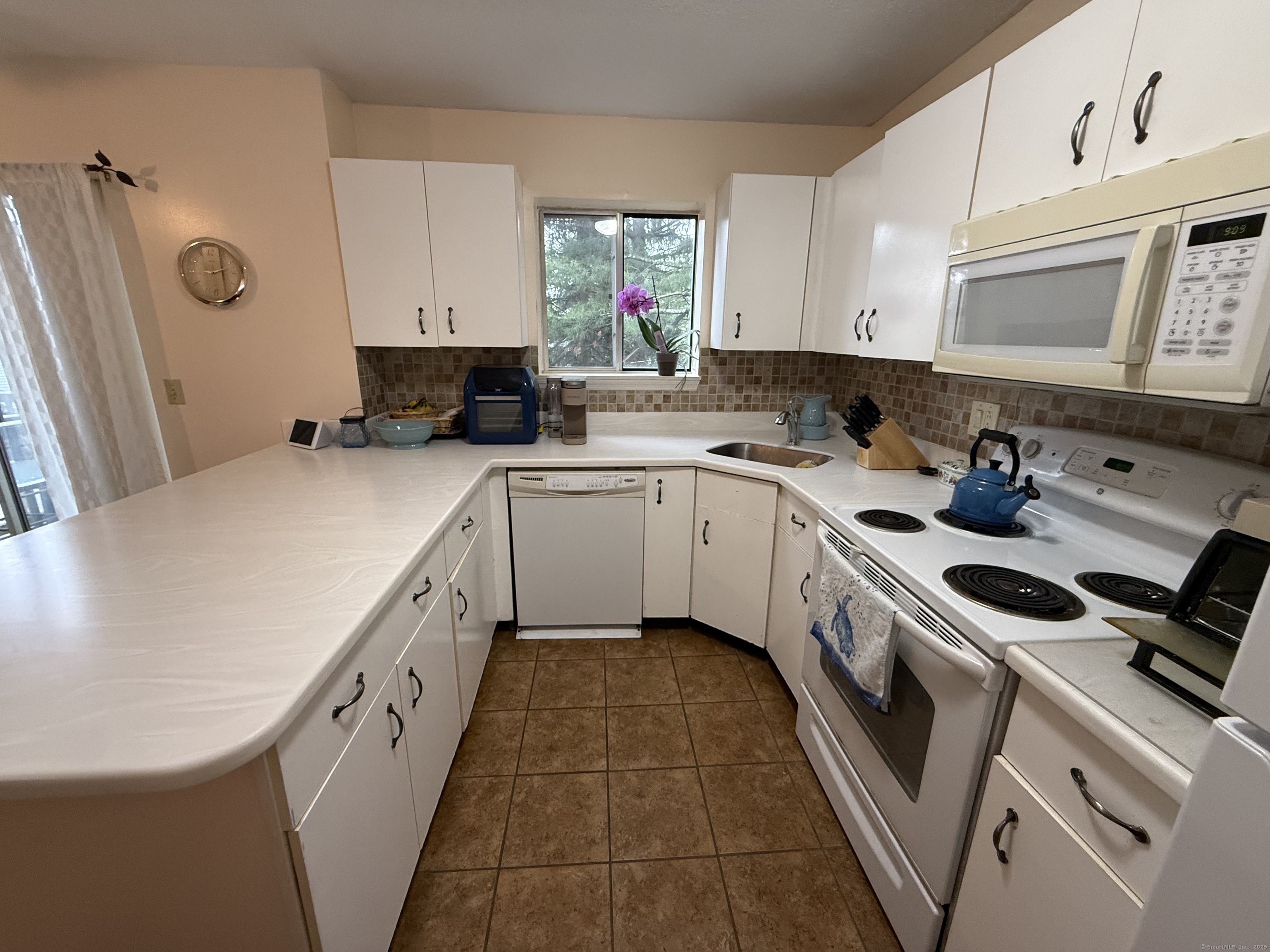 925 Oronoke Road #12G, Waterbury, Connecticut image 5