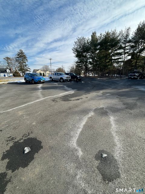 Tiny photo for 409 Main Street #9, Cromwell, CT 06416 (MLS # 24150901)