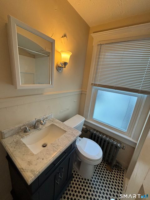 Tiny photo for 409 Main Street #9, Cromwell, CT 06416 (MLS # 24150901)