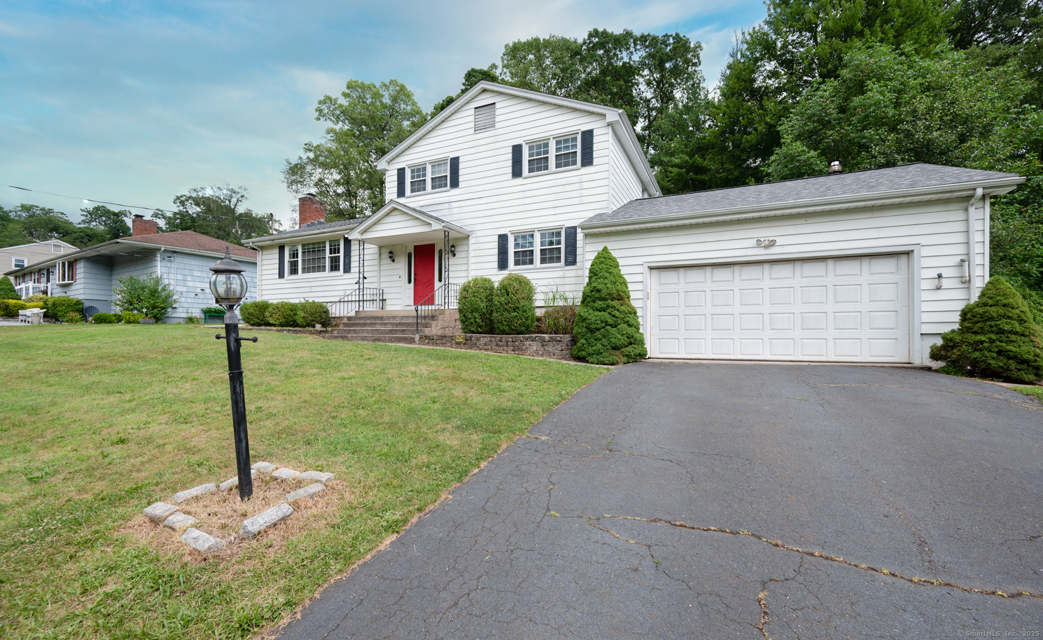 140 Braeside Drive