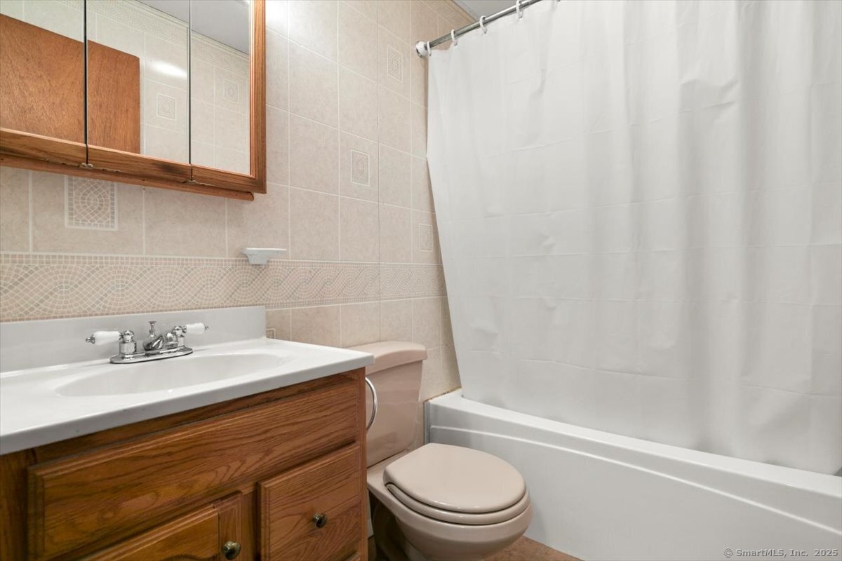 242 West Walk #242, West Haven, Connecticut image 16