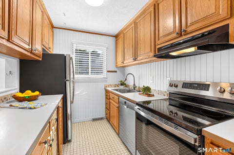 Tiny photo for 810 Timber Lane #810, Canton, CT 06019 (MLS # 24207151)