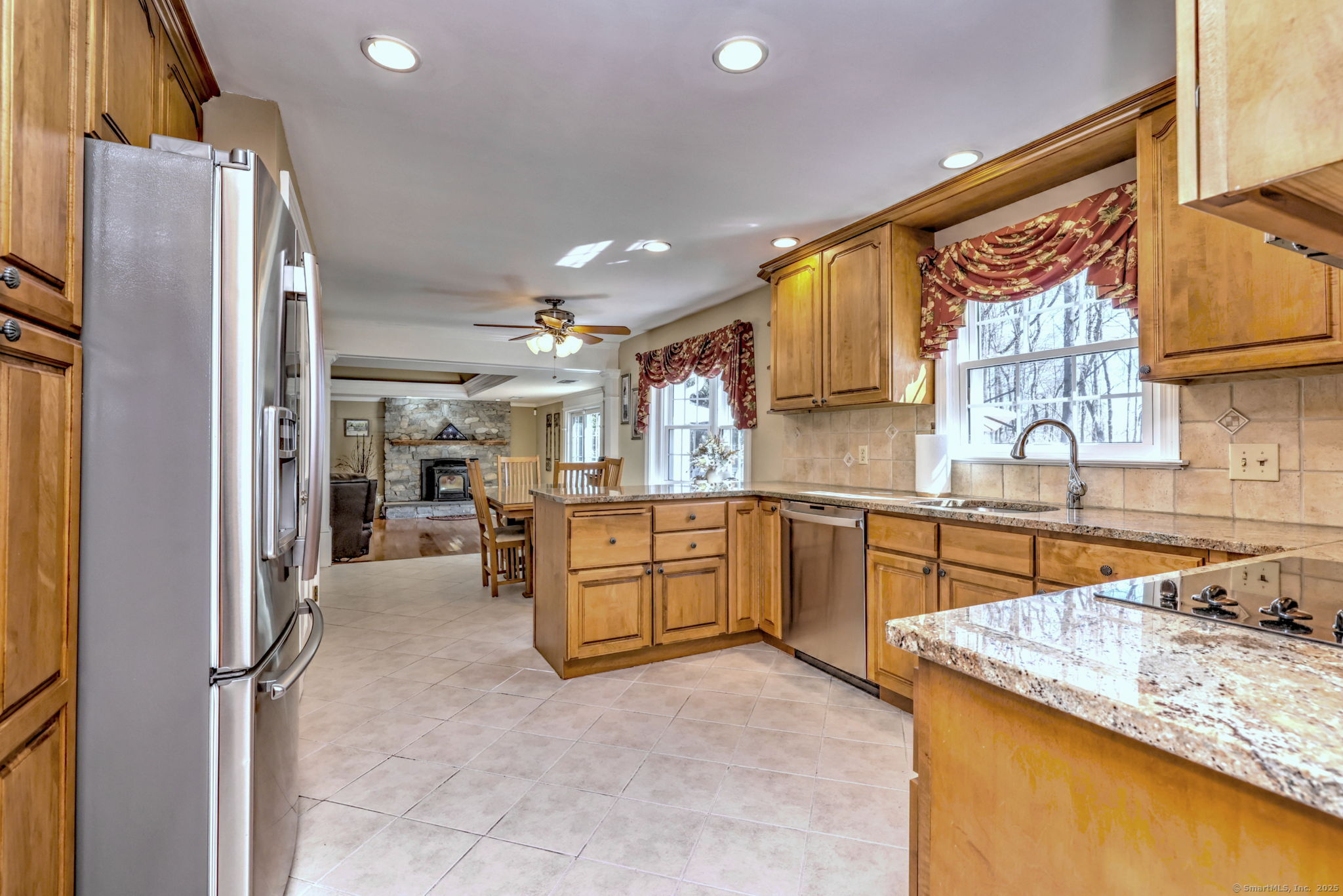 242 Currier Drive, Orange, Connecticut image 12